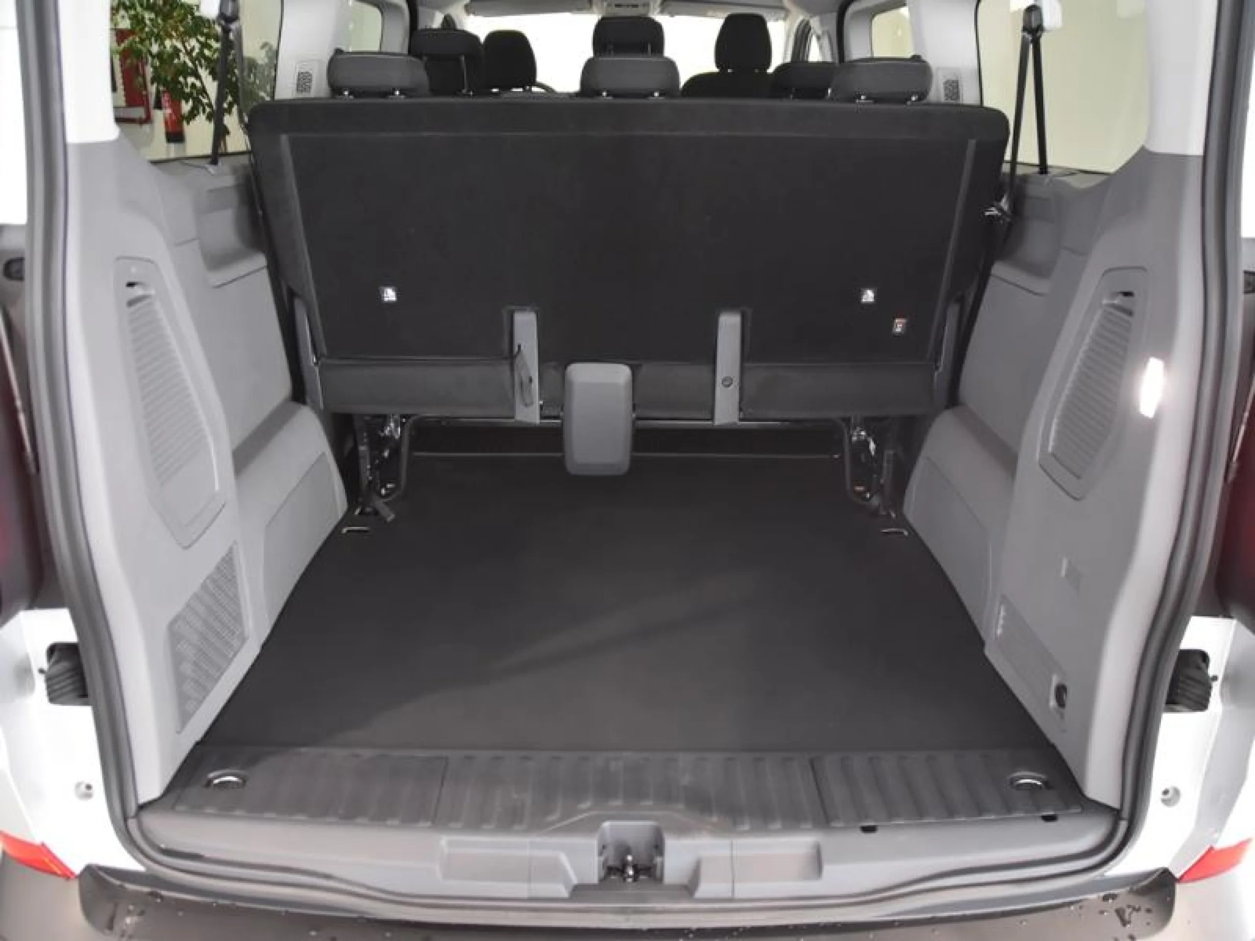 VW COMERCIALES CARAVELLE CARAVELLE   CARAVELLE  BATALLA LARGA  2.0 TDI 110 KW (150 CV) 6 VEL. - Foto 7