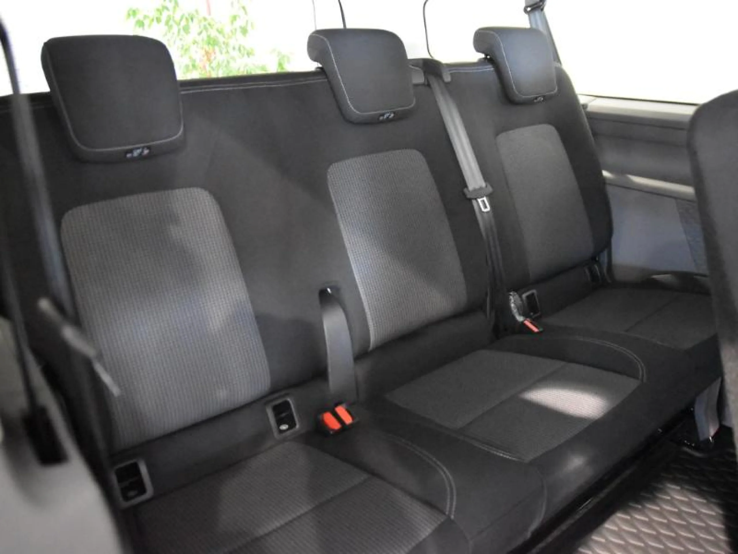 VW COMERCIALES CARAVELLE CARAVELLE   CARAVELLE  BATALLA LARGA  2.0 TDI 110 KW (150 CV) 6 VEL. - Foto 9