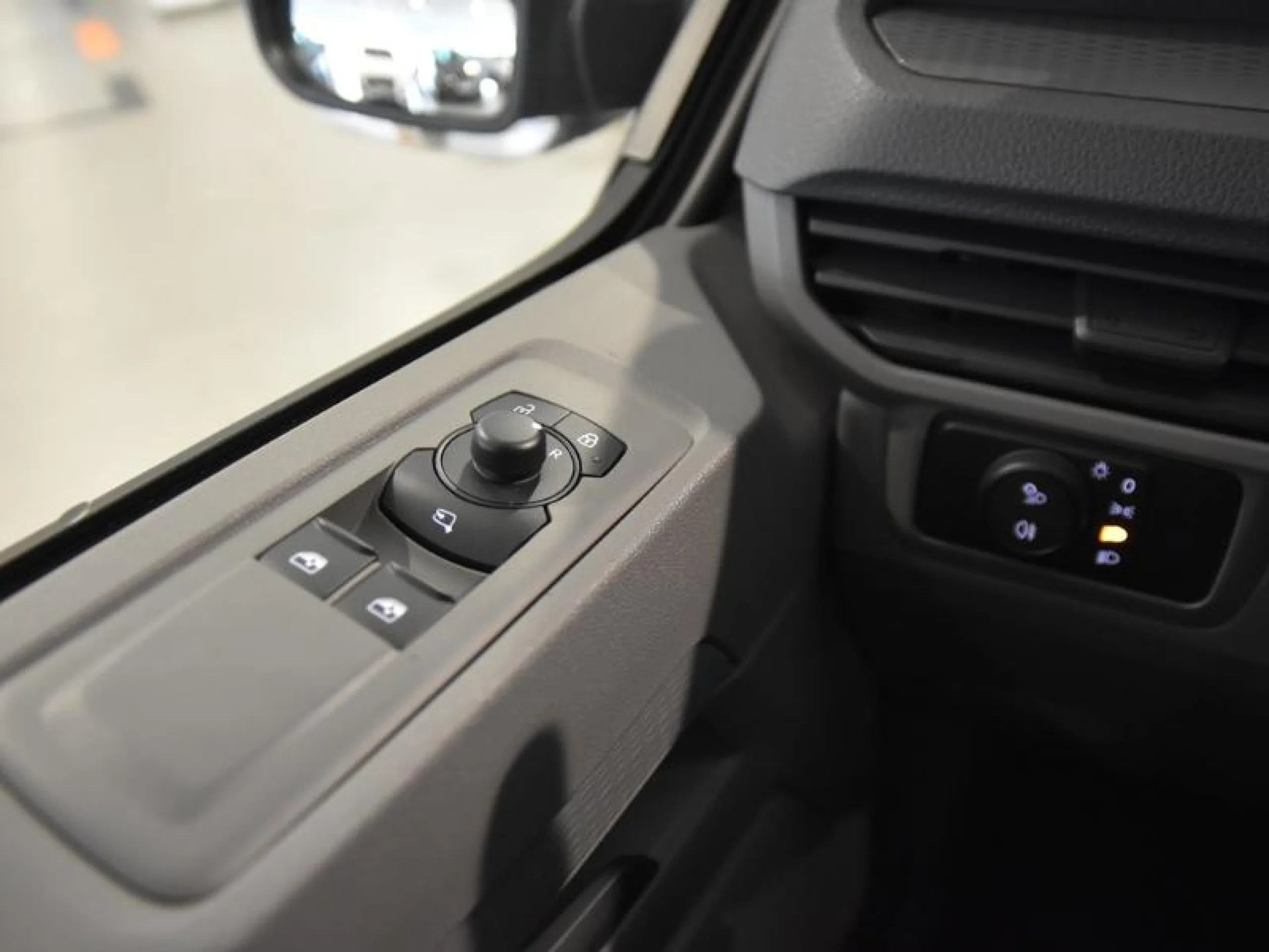 VW COMERCIALES CARAVELLE CARAVELLE   CARAVELLE  BATALLA LARGA  2.0 TDI 110 KW (150 CV) 6 VEL. - Foto 18