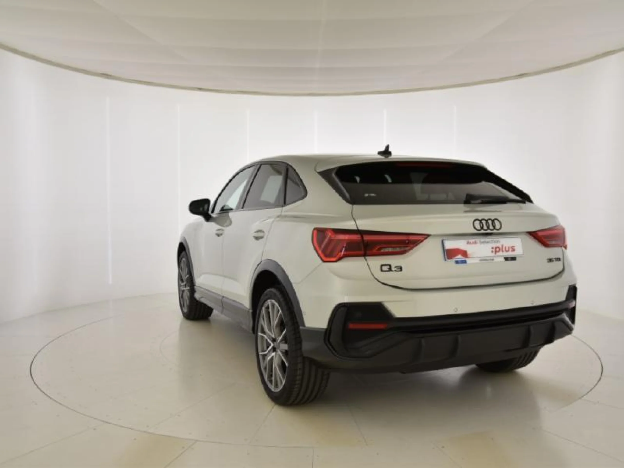 AUDI Q3 SPORTBACK BLACK LINE 35 TDI 110KW (150CV) S TRONIC - Foto 2