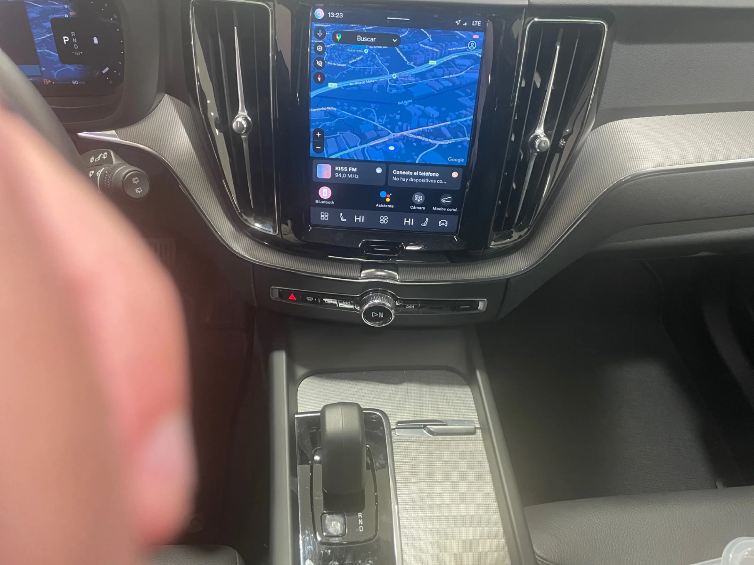 VOLVO XC60 2.0 B5 G AWD PLUS DARK AUTO - Foto 11