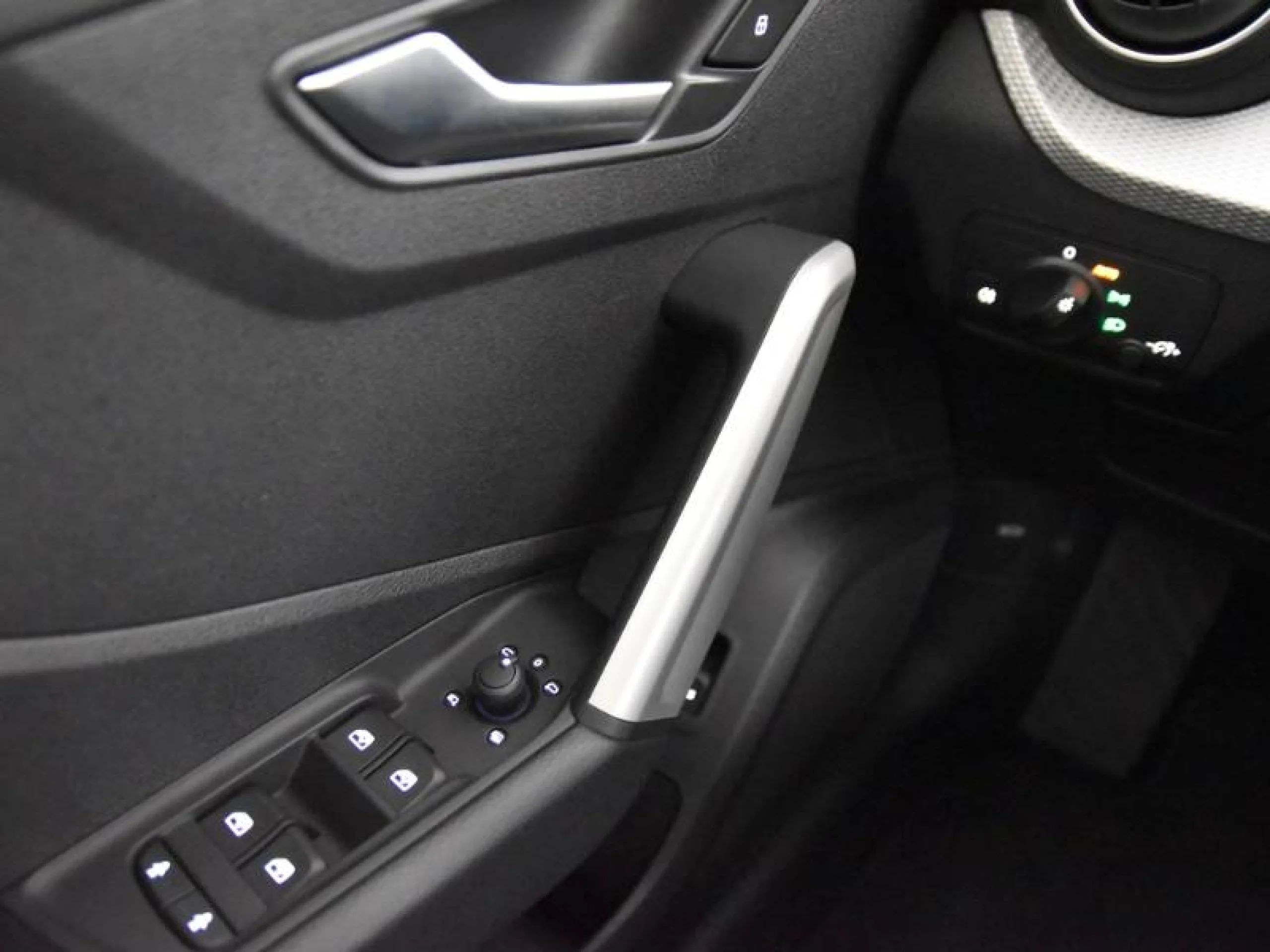 AUDI Q2 ADVANCED 30 TDI 85KW (116CV) - Foto 14