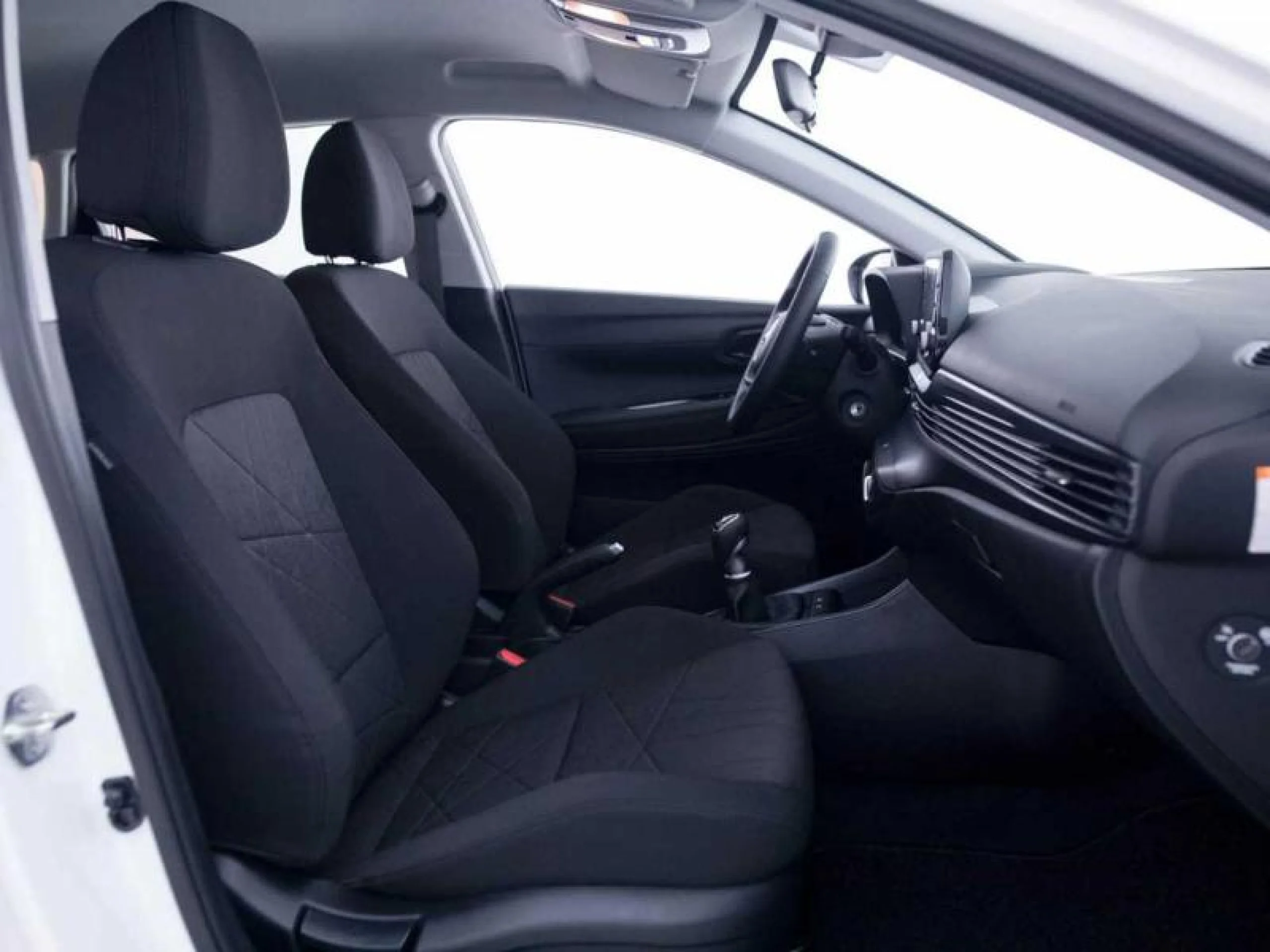 HYUNDAI BAYON 1.0T 66KW (90CV) BLACK LINE - Foto 5