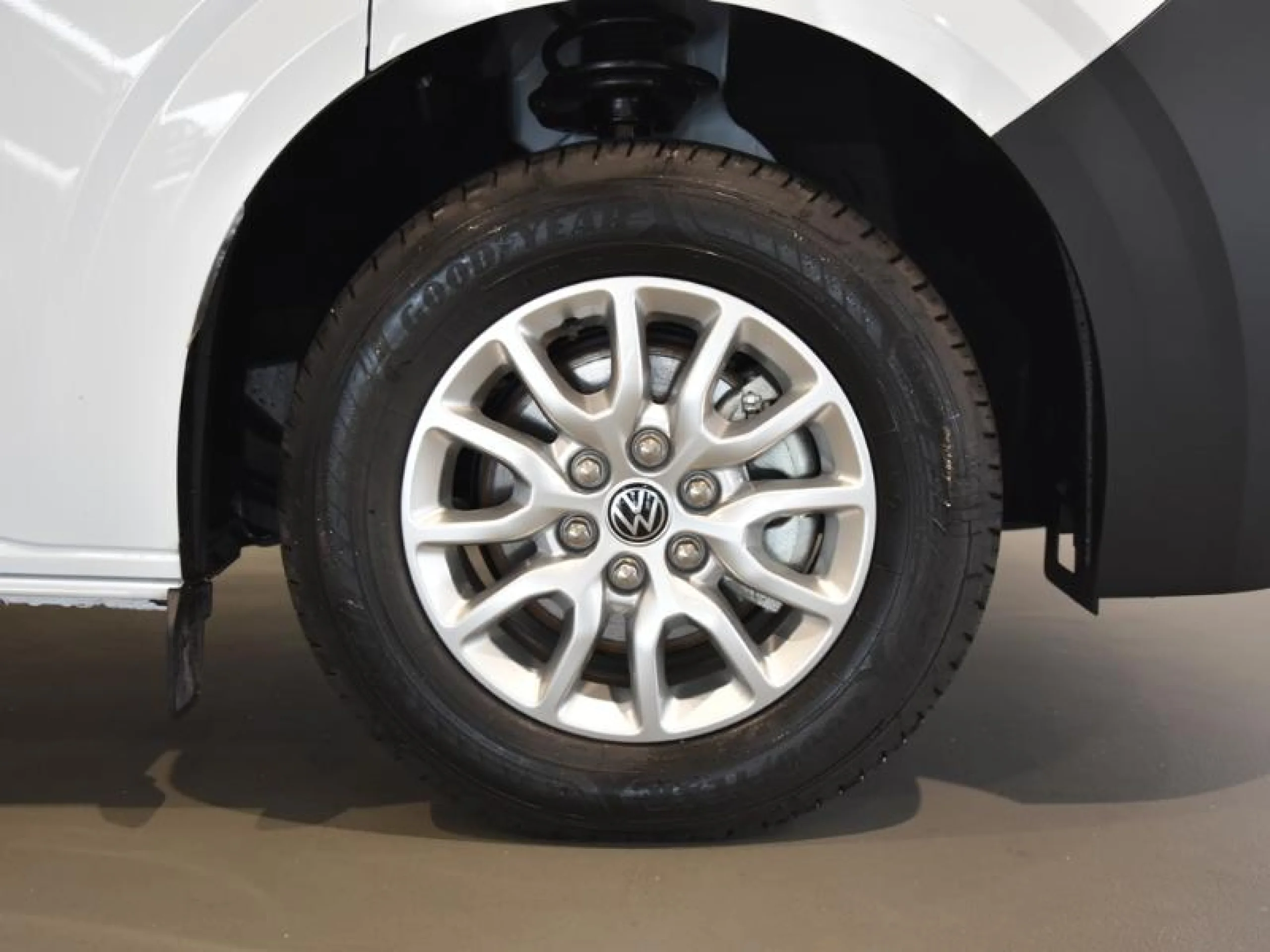 VW COMERCIALES CARAVELLE CARAVELLE   CARAVELLE  BATALLA CORTA  2.0 TDI 81 KW (110 CV) 6 VEL. - Foto 9