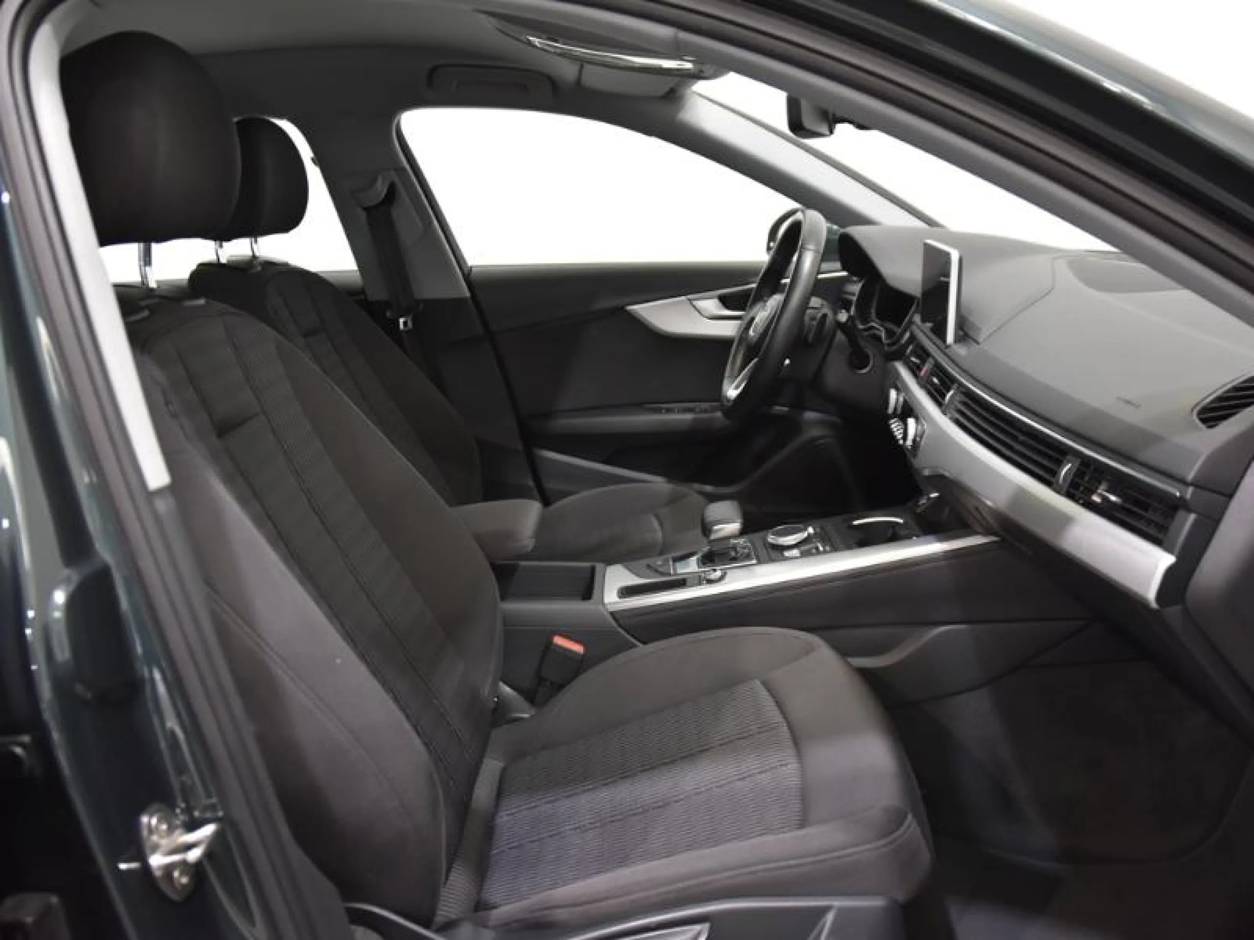 AUDI A4 DESIGN ED 2.0 TDI 110KW (150CV) S TRONIC - Foto 5