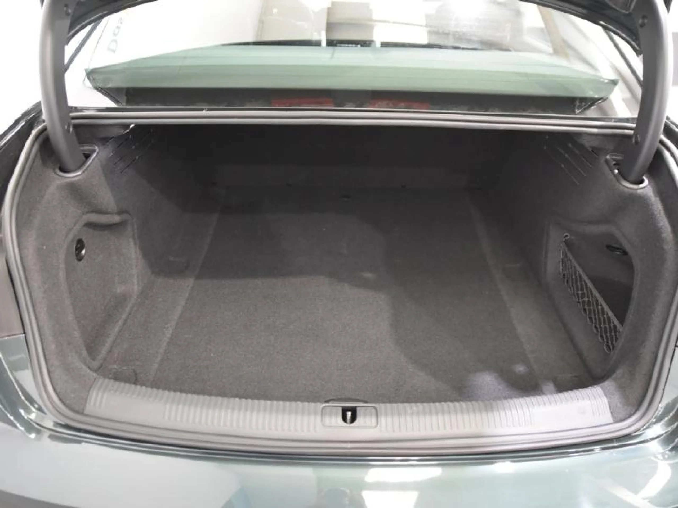 AUDI A4 DESIGN ED 2.0 TDI 110KW (150CV) S TRONIC - Foto 7