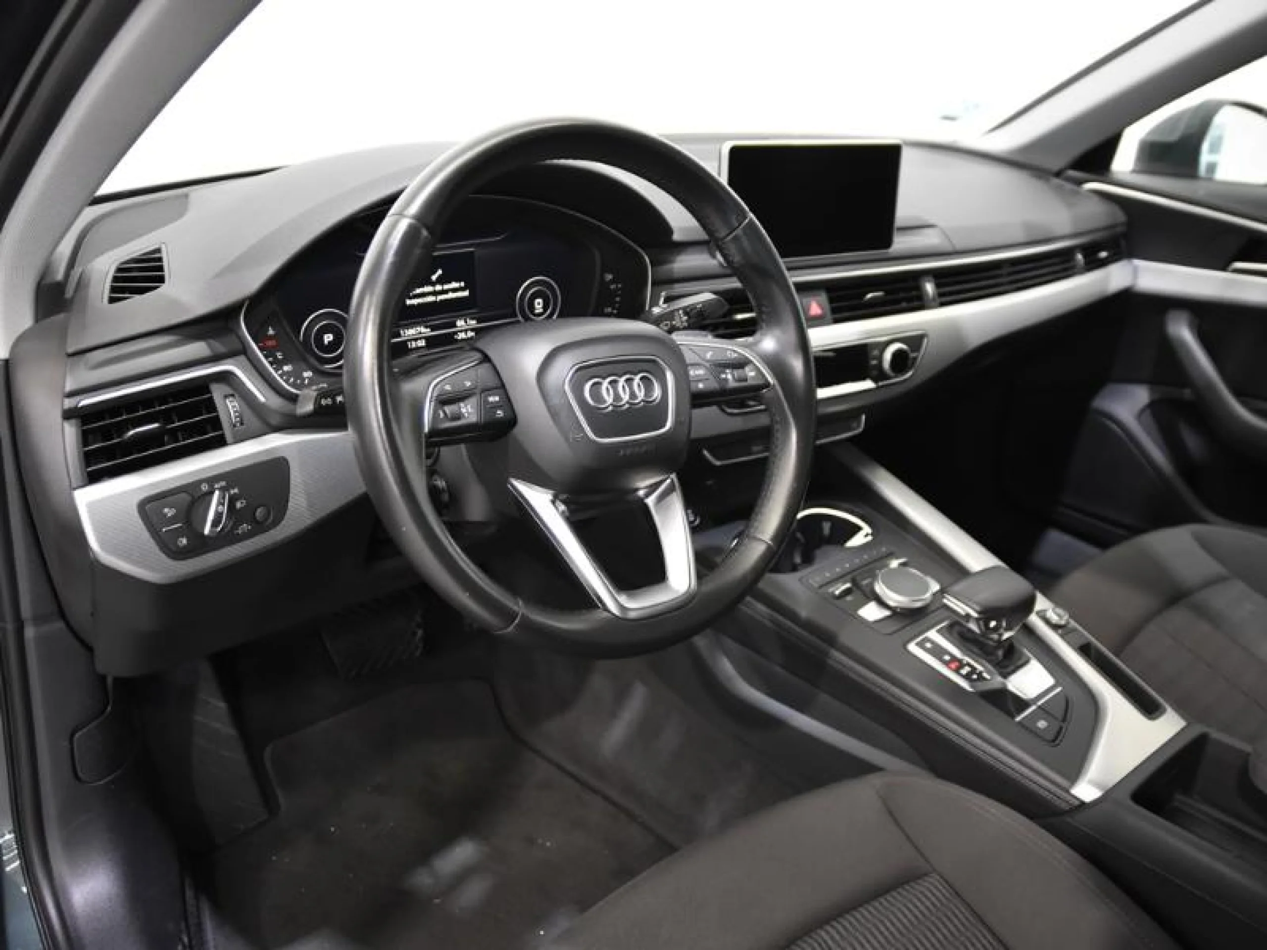 AUDI A4 DESIGN ED 2.0 TDI 110KW (150CV) S TRONIC - Foto 10
