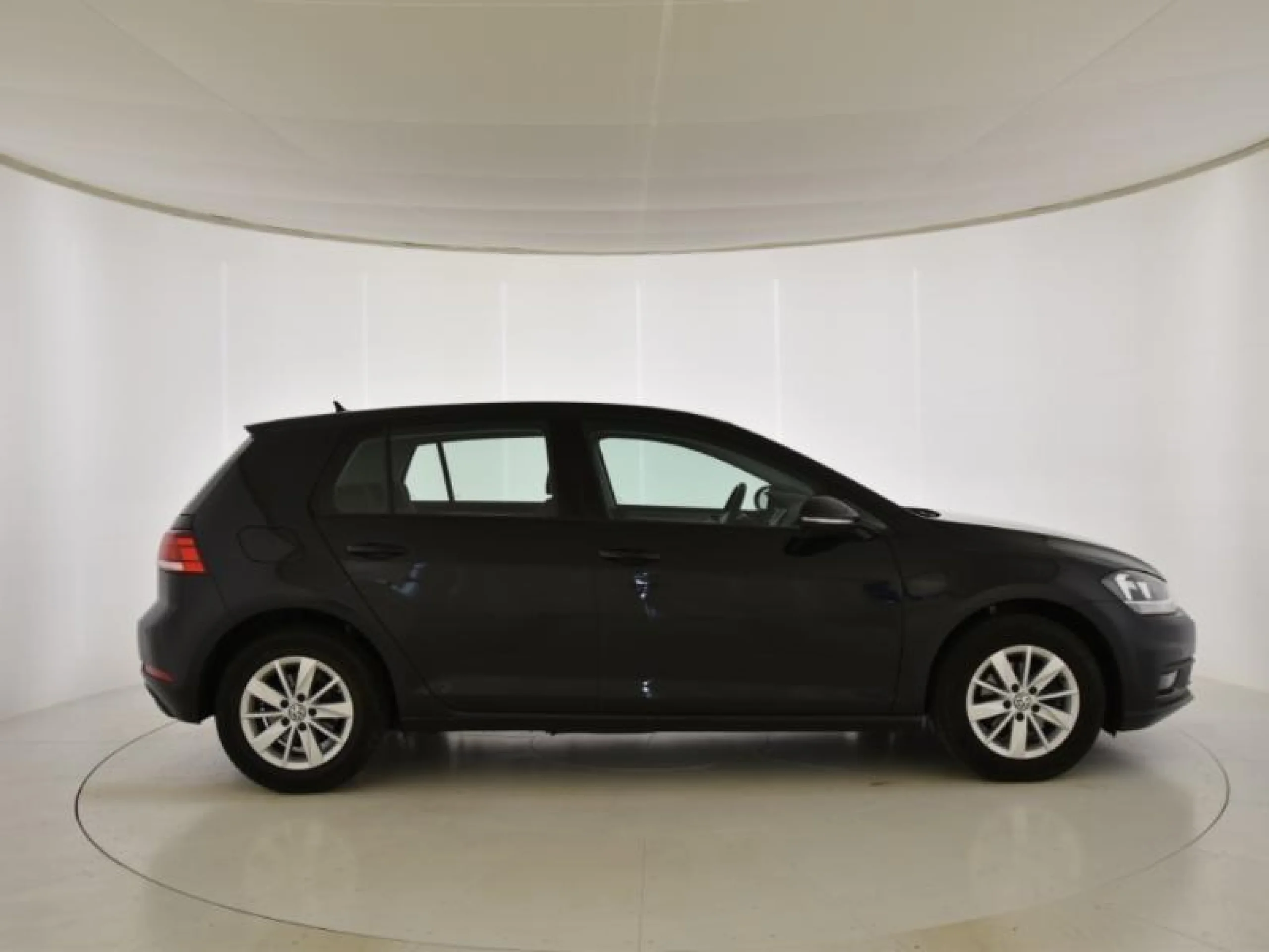 VOLKSWAGEN GOLF BUSINESS 1.6 TDI 85KW (115CV) - Foto 3