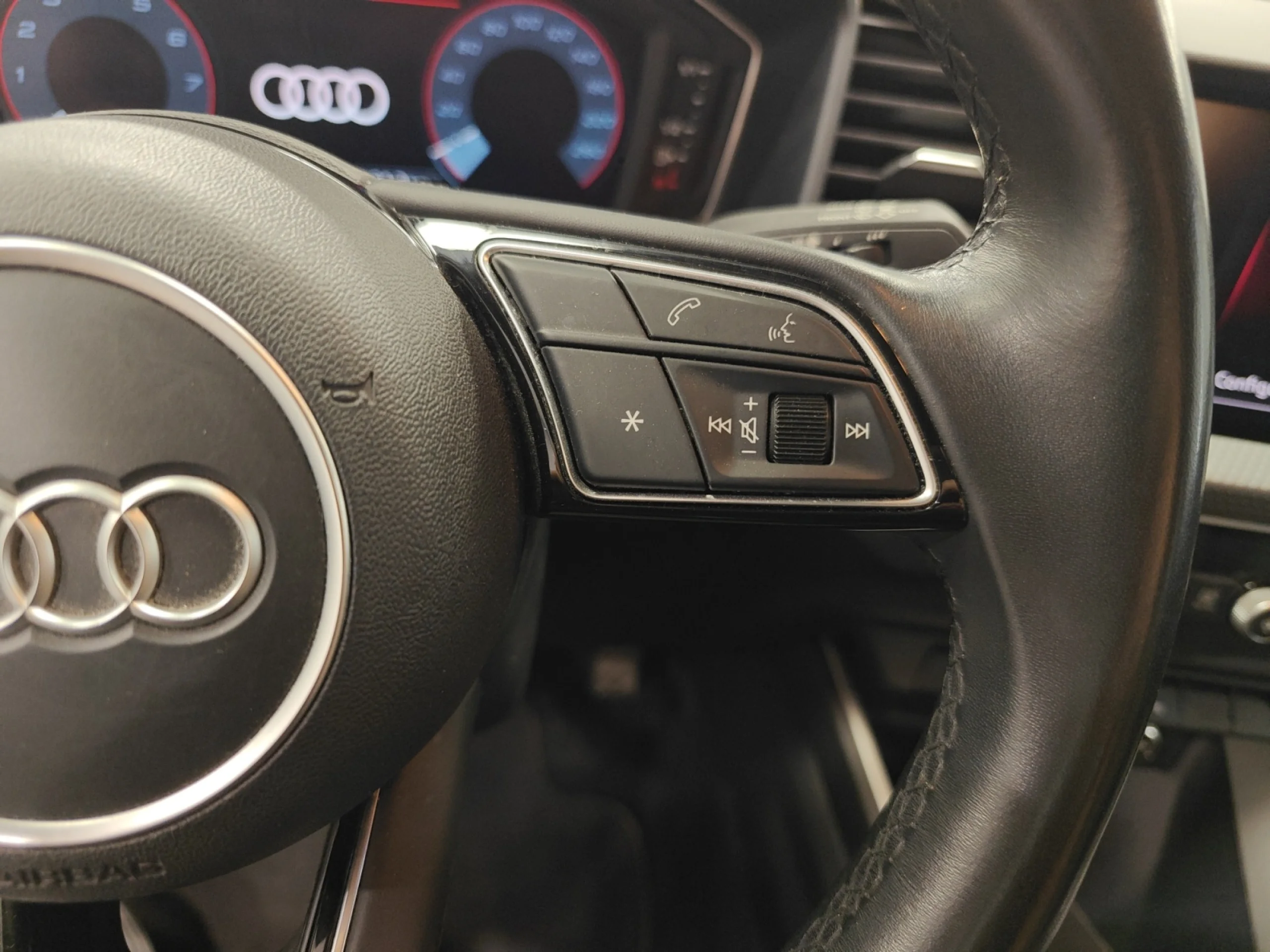 AUDI A1 SPORTBACK ADRENALIN 25 TFSI 70KW (95CV) - Foto 10