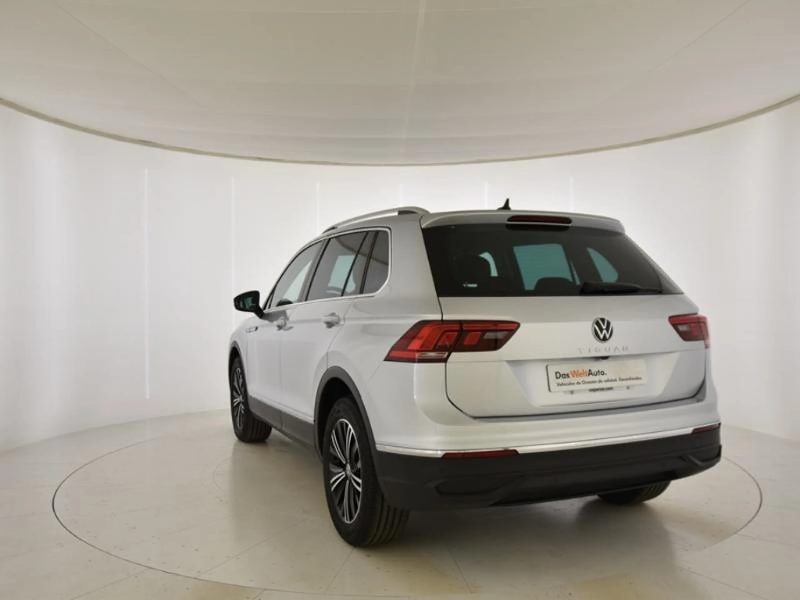 VOLKSWAGEN TIGUAN LIFE 2.0 TDI 90KW (122CV) - Foto 2