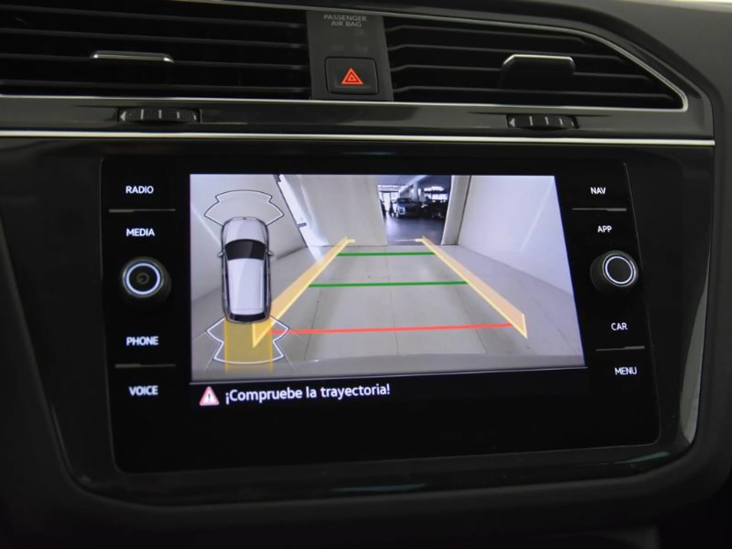 VOLKSWAGEN TIGUAN LIFE 2.0 TDI 110KW (150CV) - Foto 13