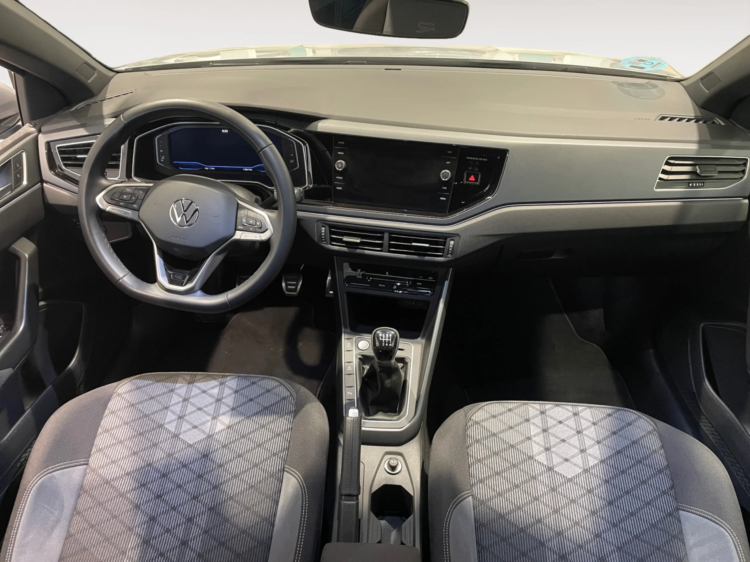 VOLKSWAGEN TAIGO R LINE 1.0 TSI 85KW (115CV) - Foto 4