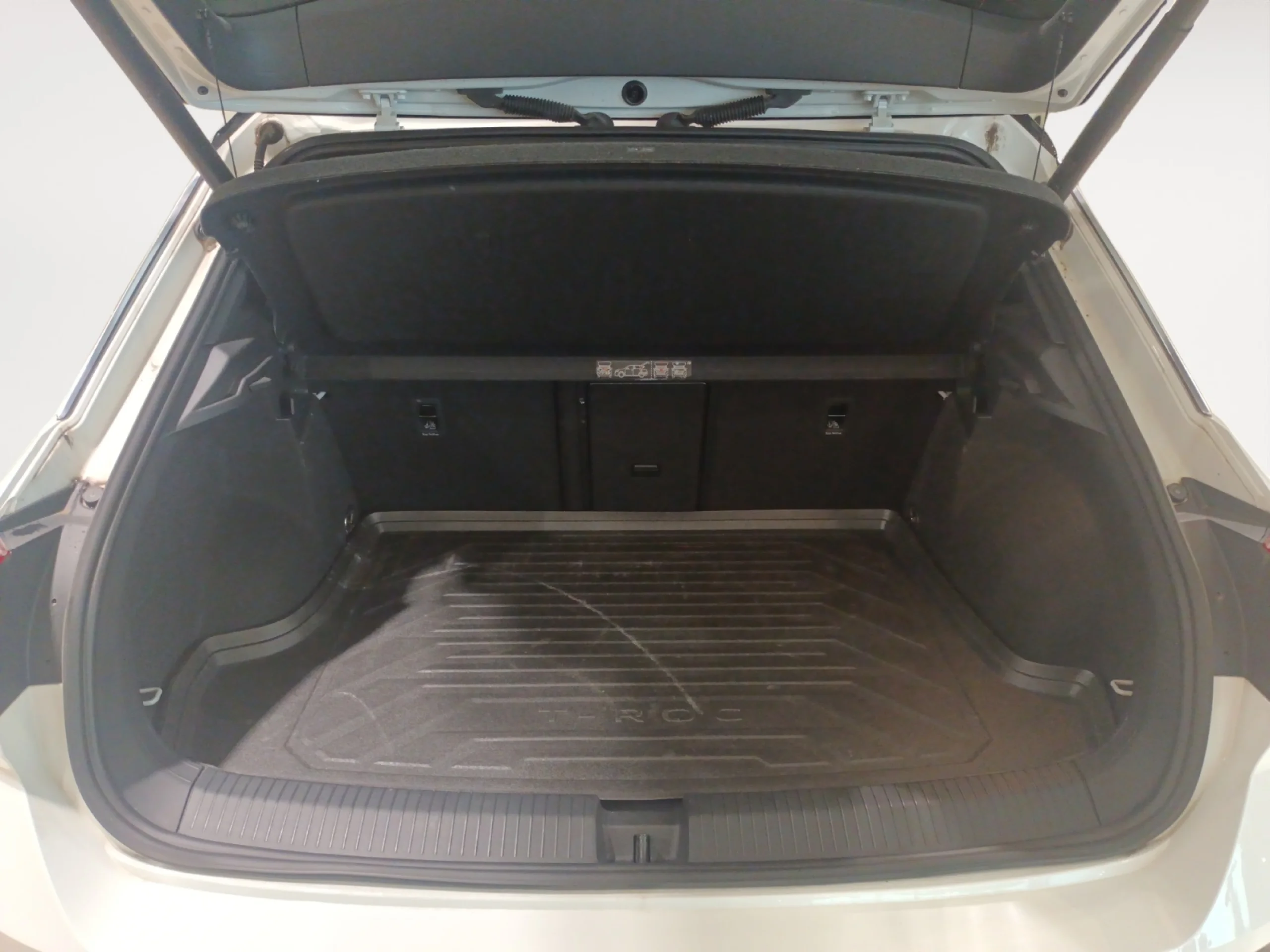 VOLKSWAGEN T ROC SPORT 1.5 TSI 110KW (150CV) DSG - Foto 8