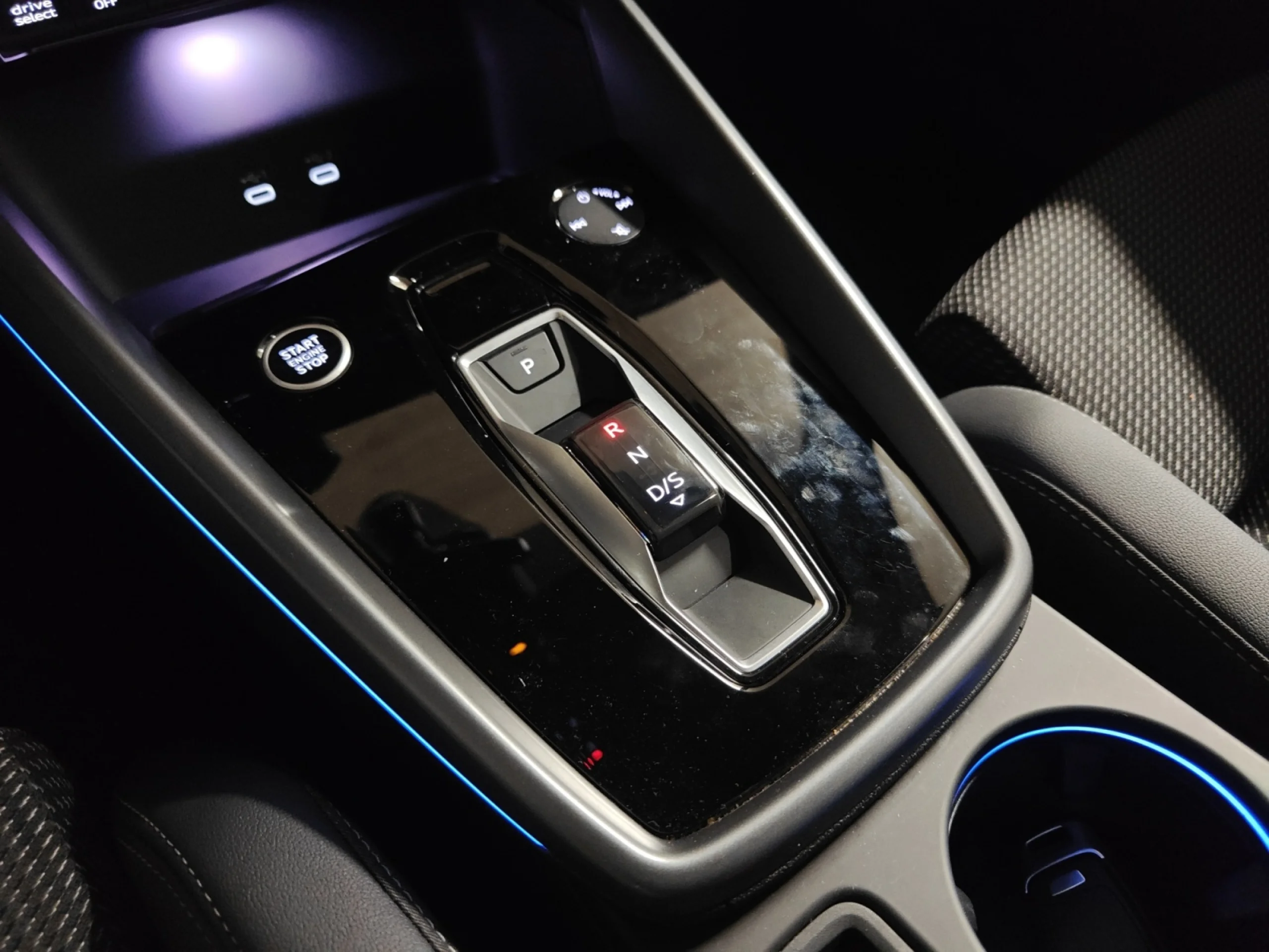 AUDI A3 SPORTBACK ADVANCED 35 TFSI 110KW S TRON - Foto 17