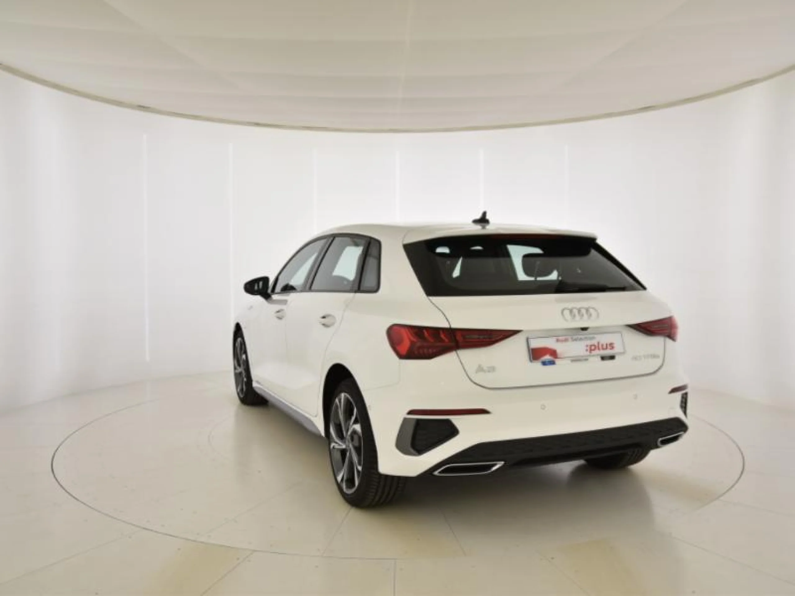 AUDI A3 SPORTBACK S LINE 40 TFSI E 150KW S TRON - Foto 2