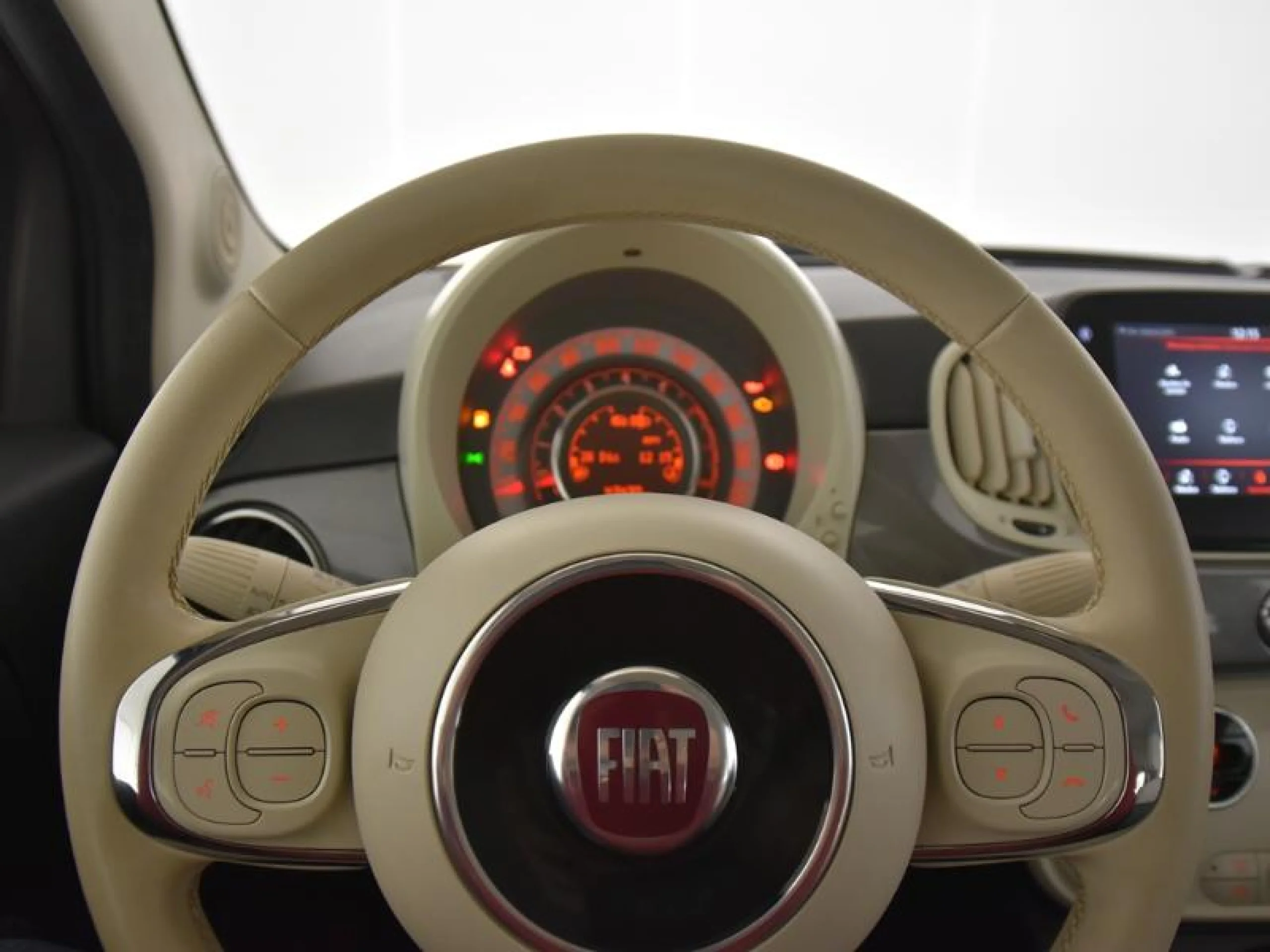 FIAT 500 LOUNGE 1.2 8V 51KW (69 CV) - Foto 13