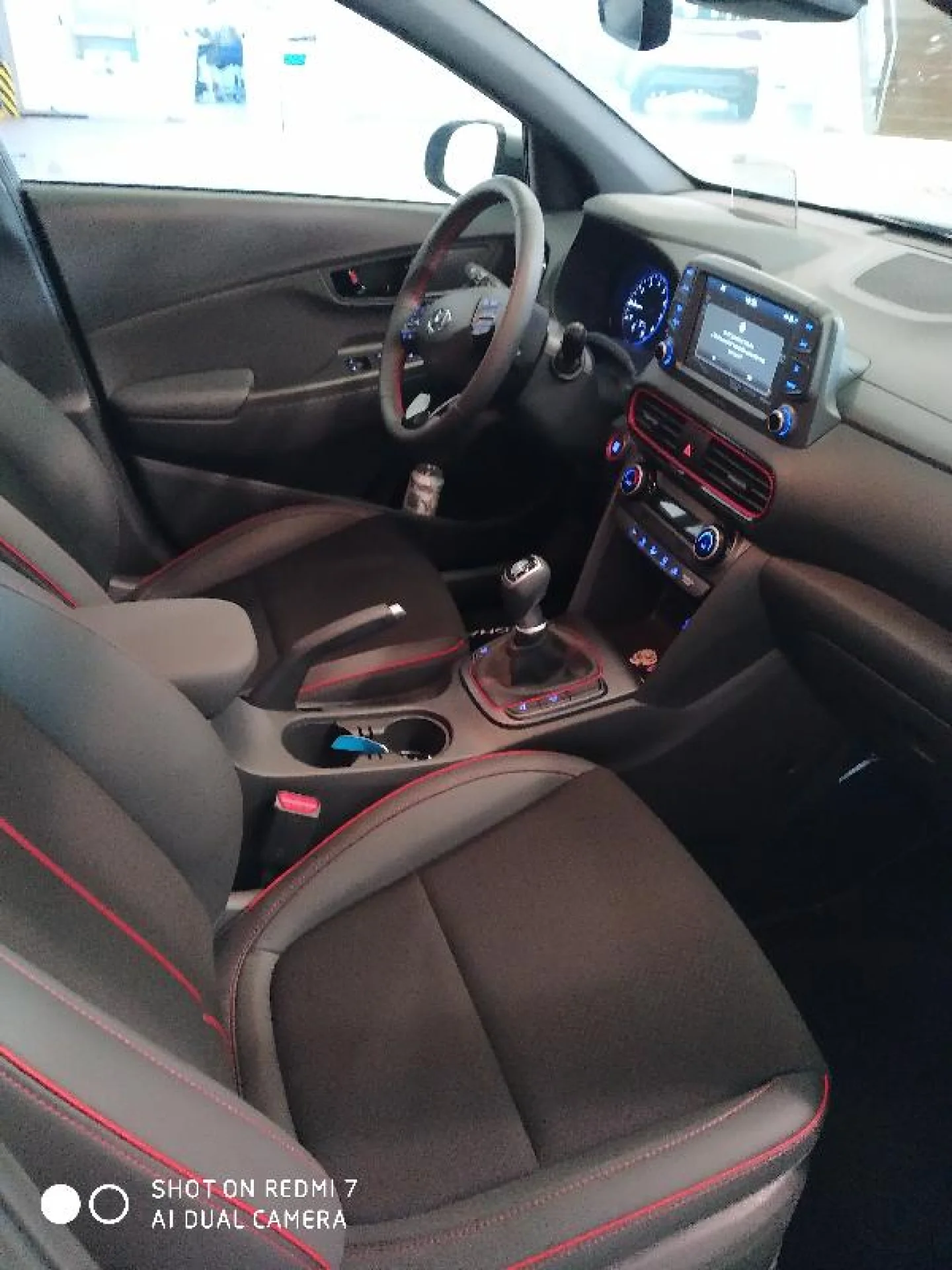 HYUNDAI KONA 1.0 TGDI SLE 4X2 - Foto 4
