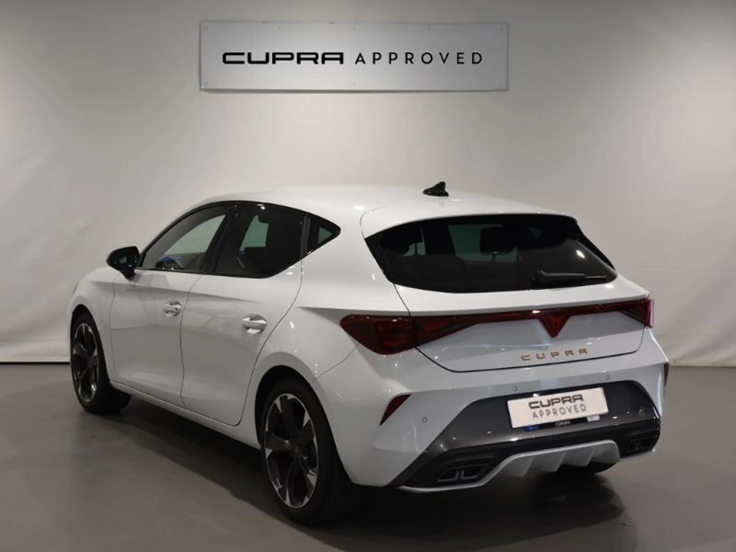 CUPRA LEON 1.5 ETSI 110KW (150CV) DSG - Foto 2