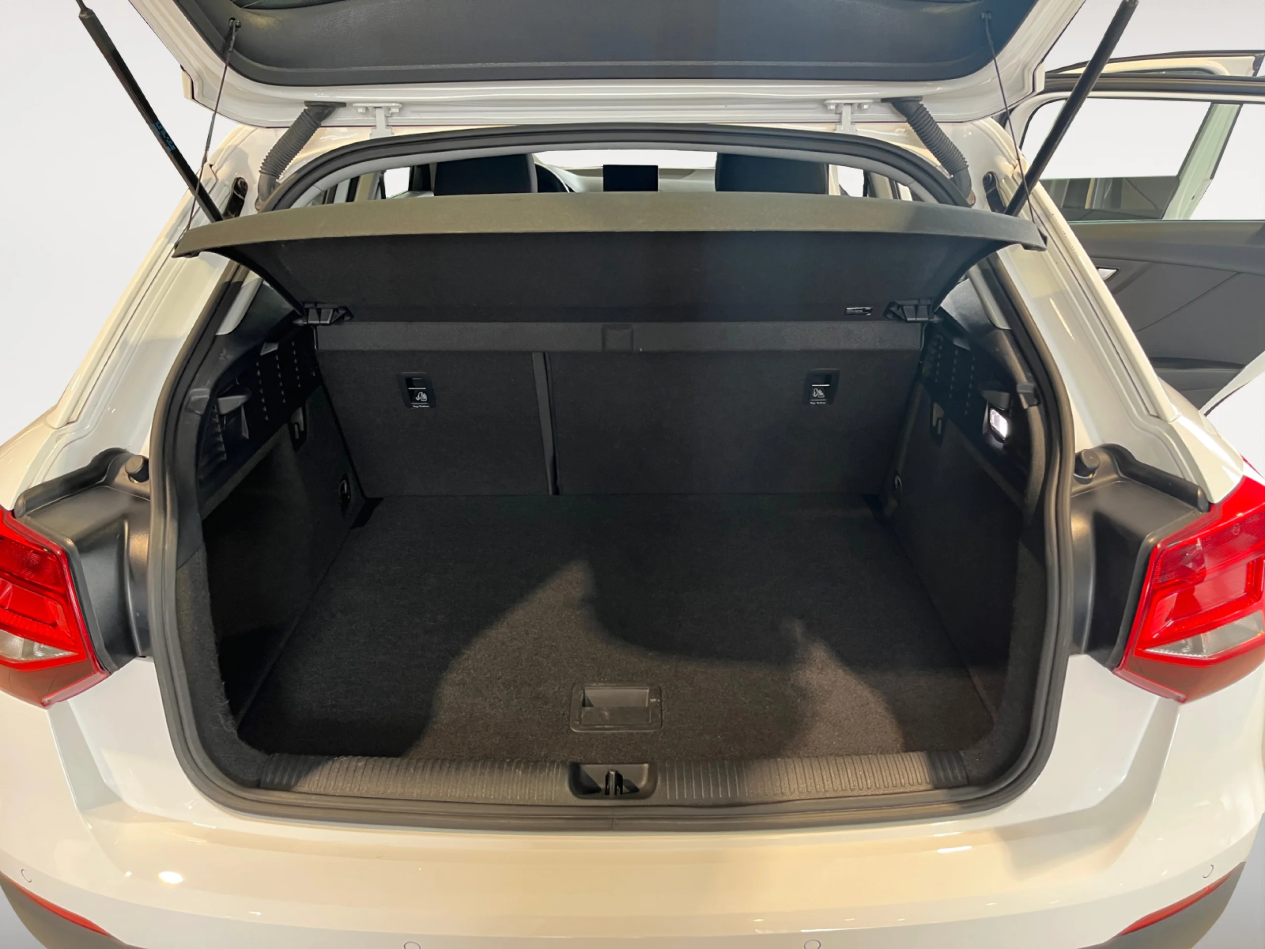 AUDI Q2 ADVANCED 30 TDI 85KW (116CV) - Foto 7