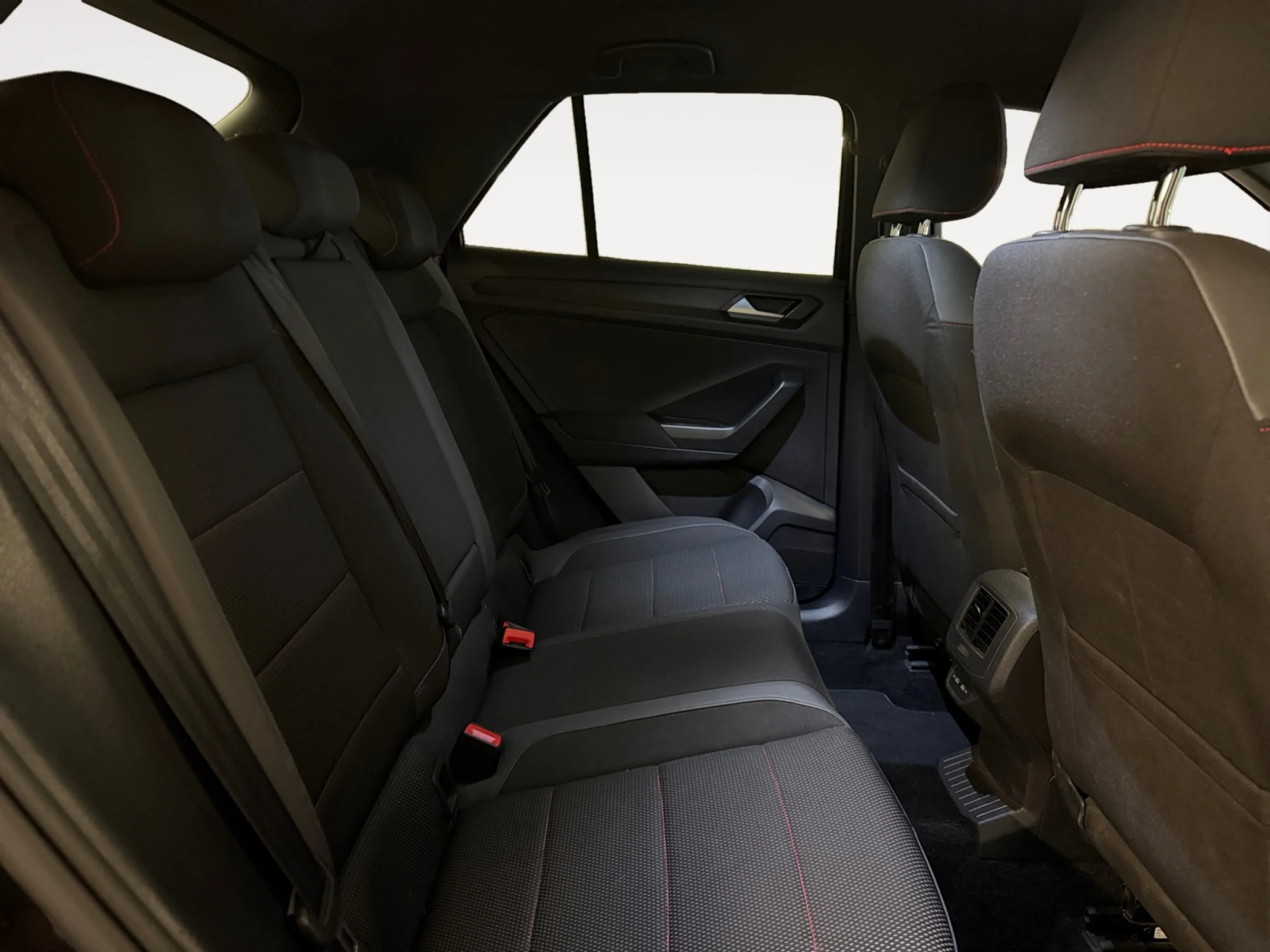 VOLKSWAGEN T ROC SPORT 1.5 TSI 110KW (150CV) DSG - Foto 6