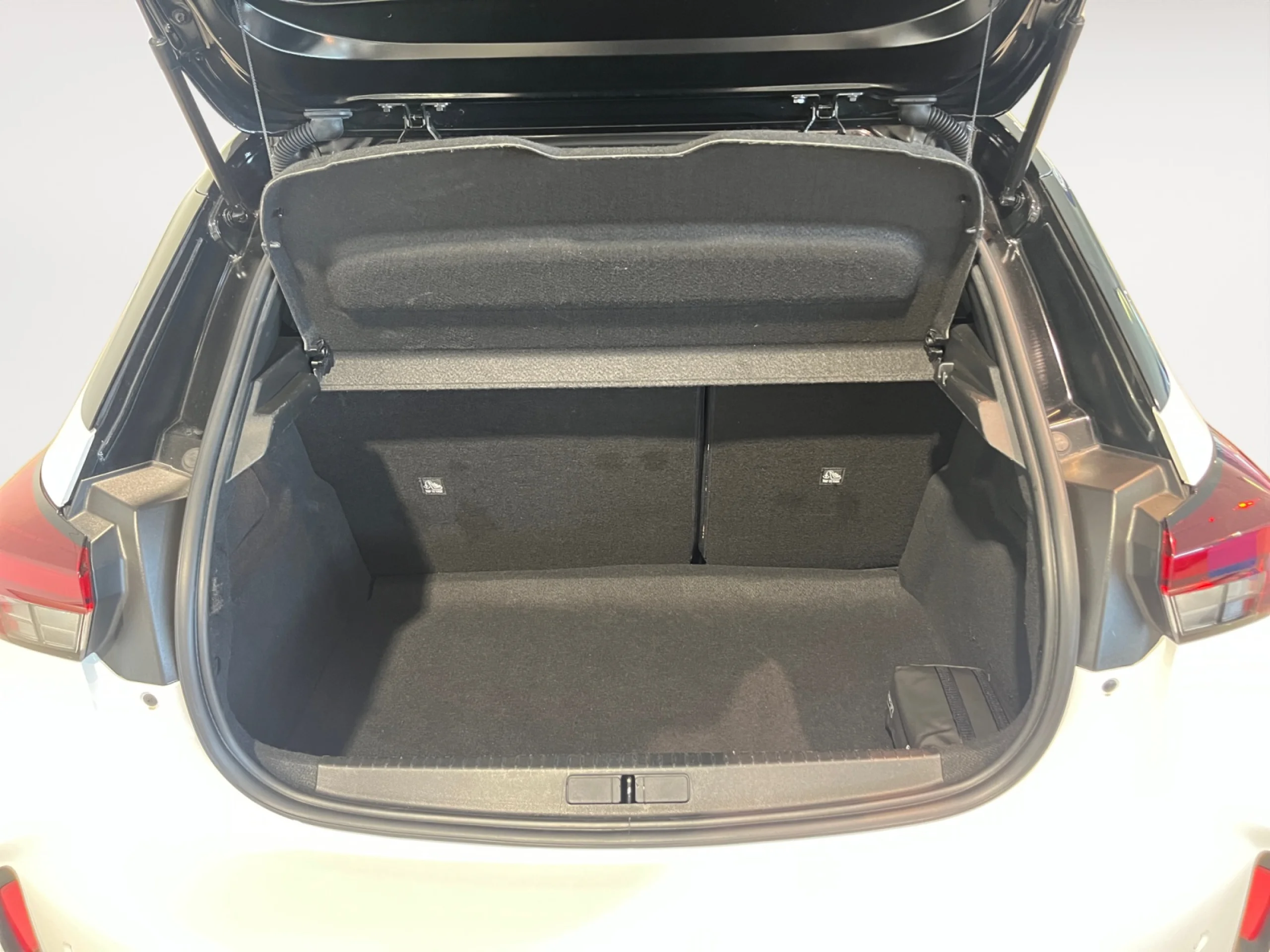 OPEL CORSA 1.5D DT 74KW (100CV) GS LINE - Foto 8