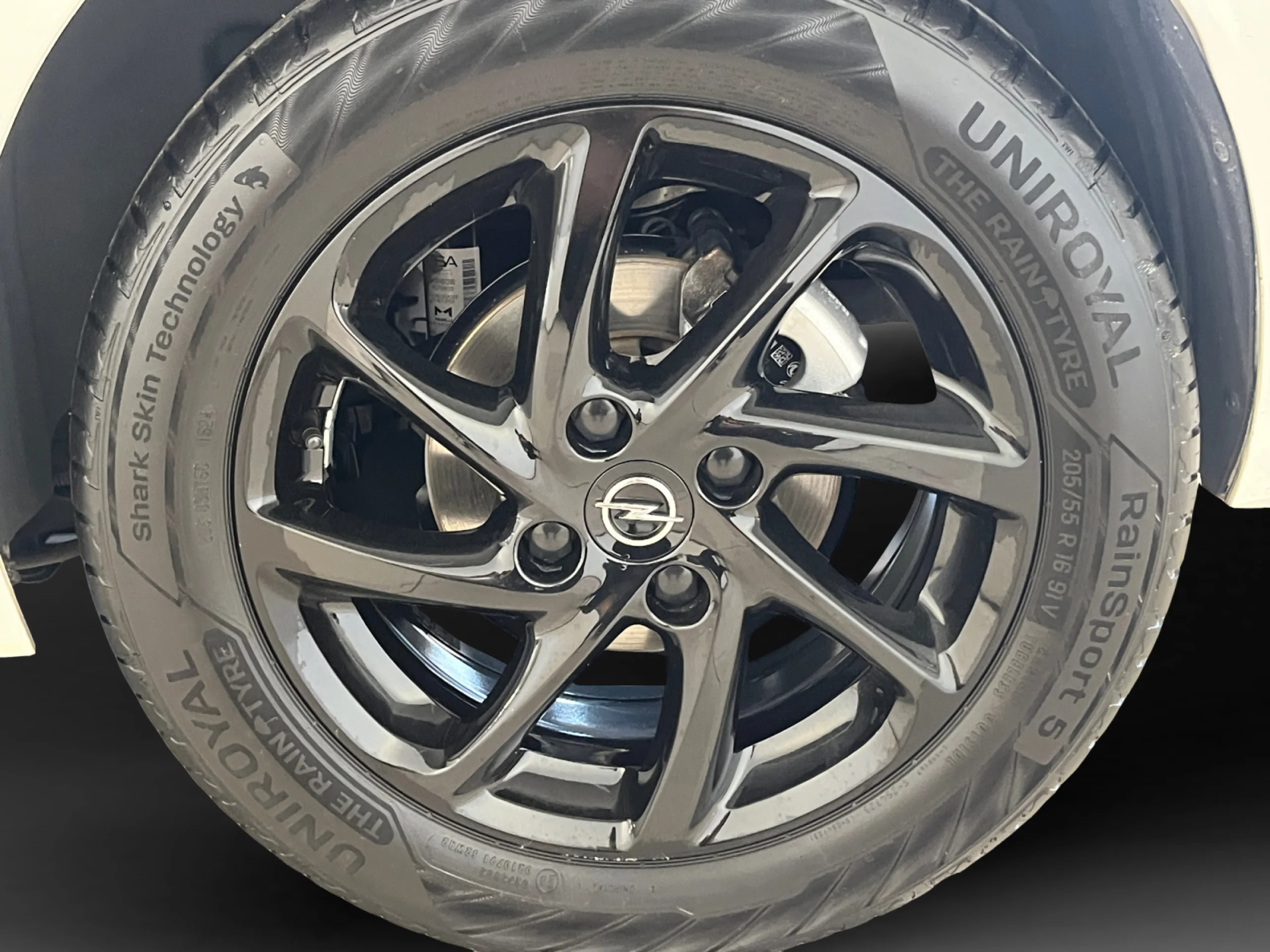 OPEL CORSA 1.5D DT 74KW (100CV) GS LINE - Foto 9