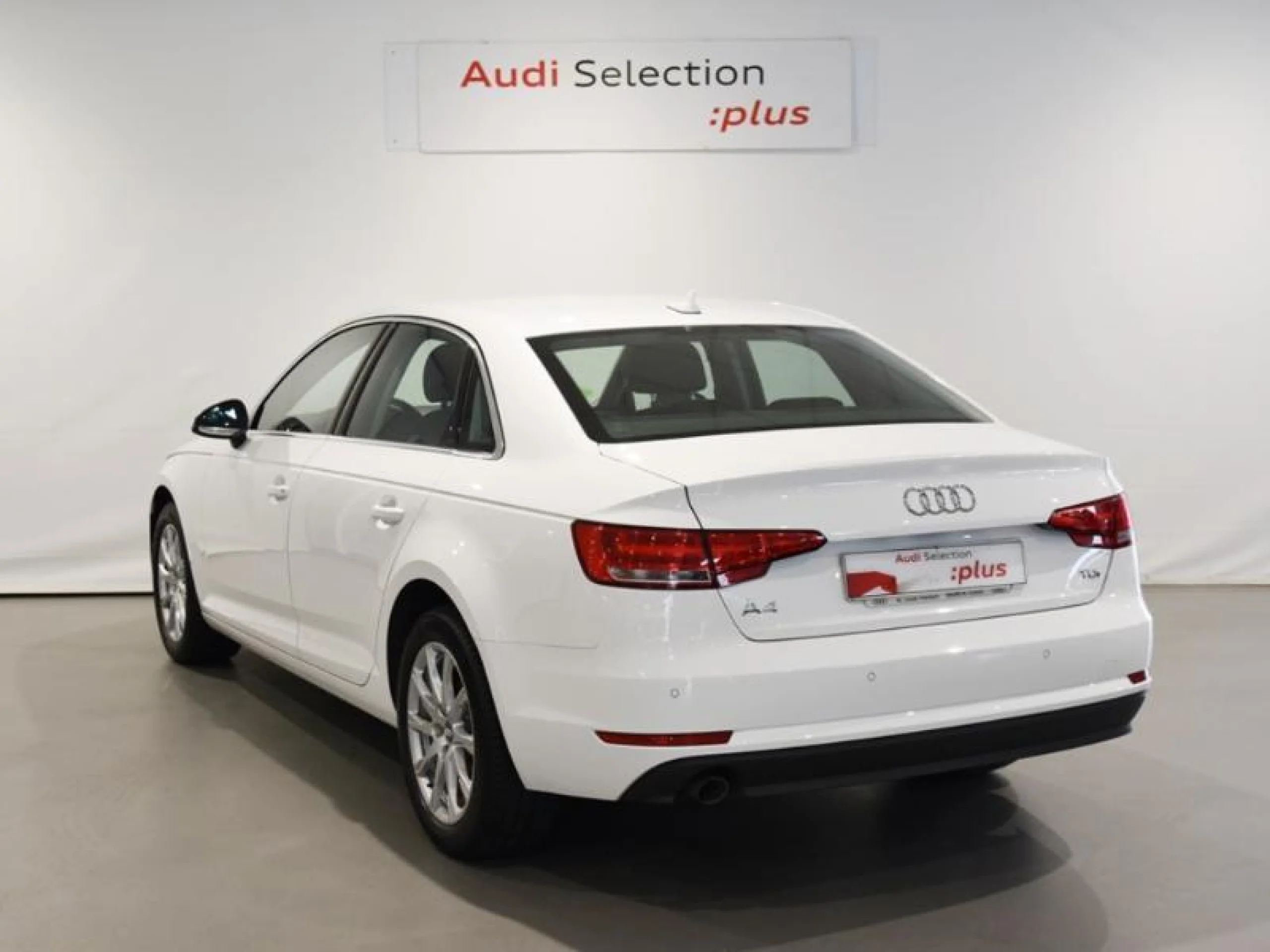 AUDI A4 2.0 TDI 150CV ADVANCED EDITION - Foto 2