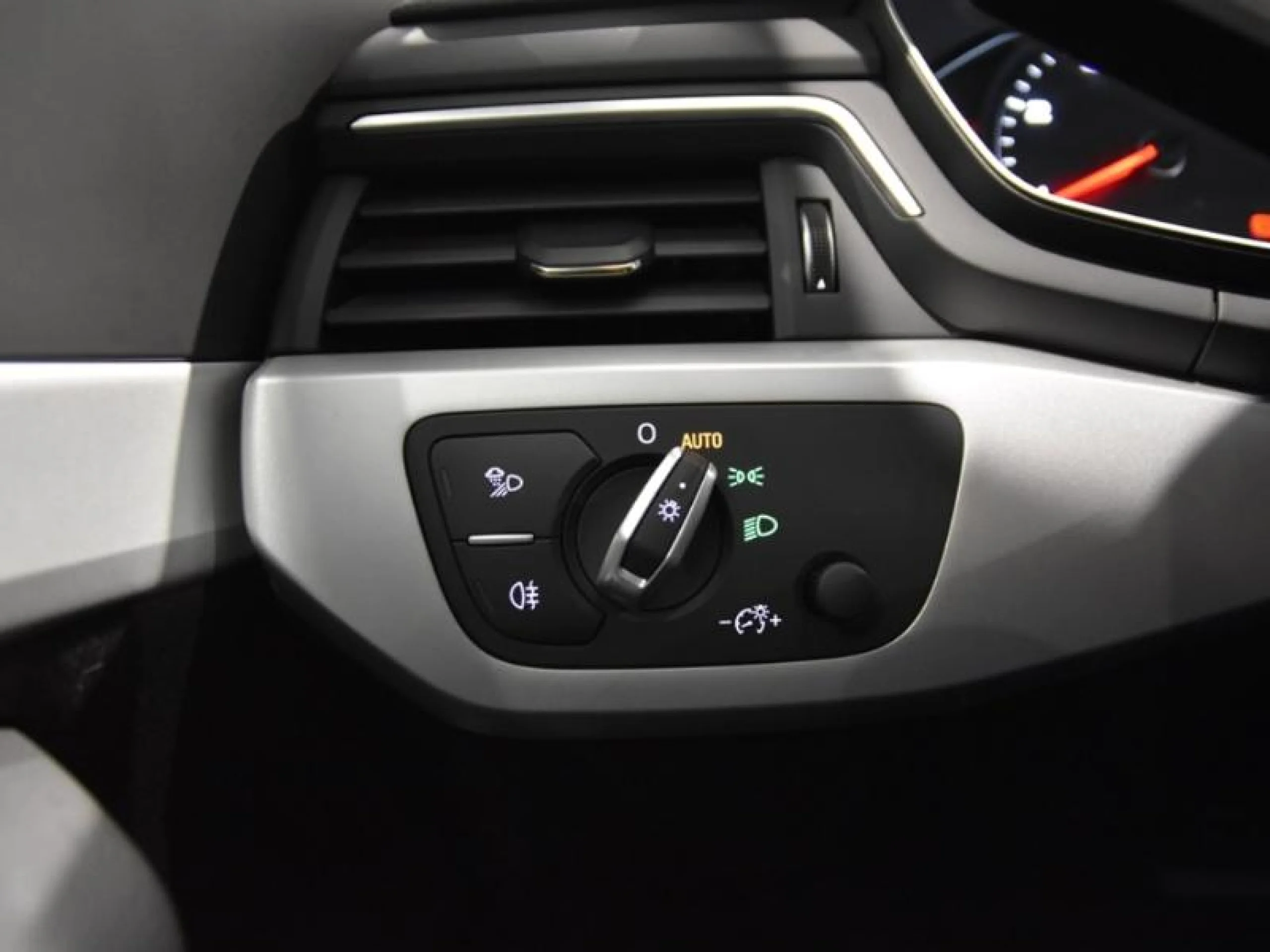 AUDI A4 2.0 TDI 150CV ADVANCED EDITION - Foto 19