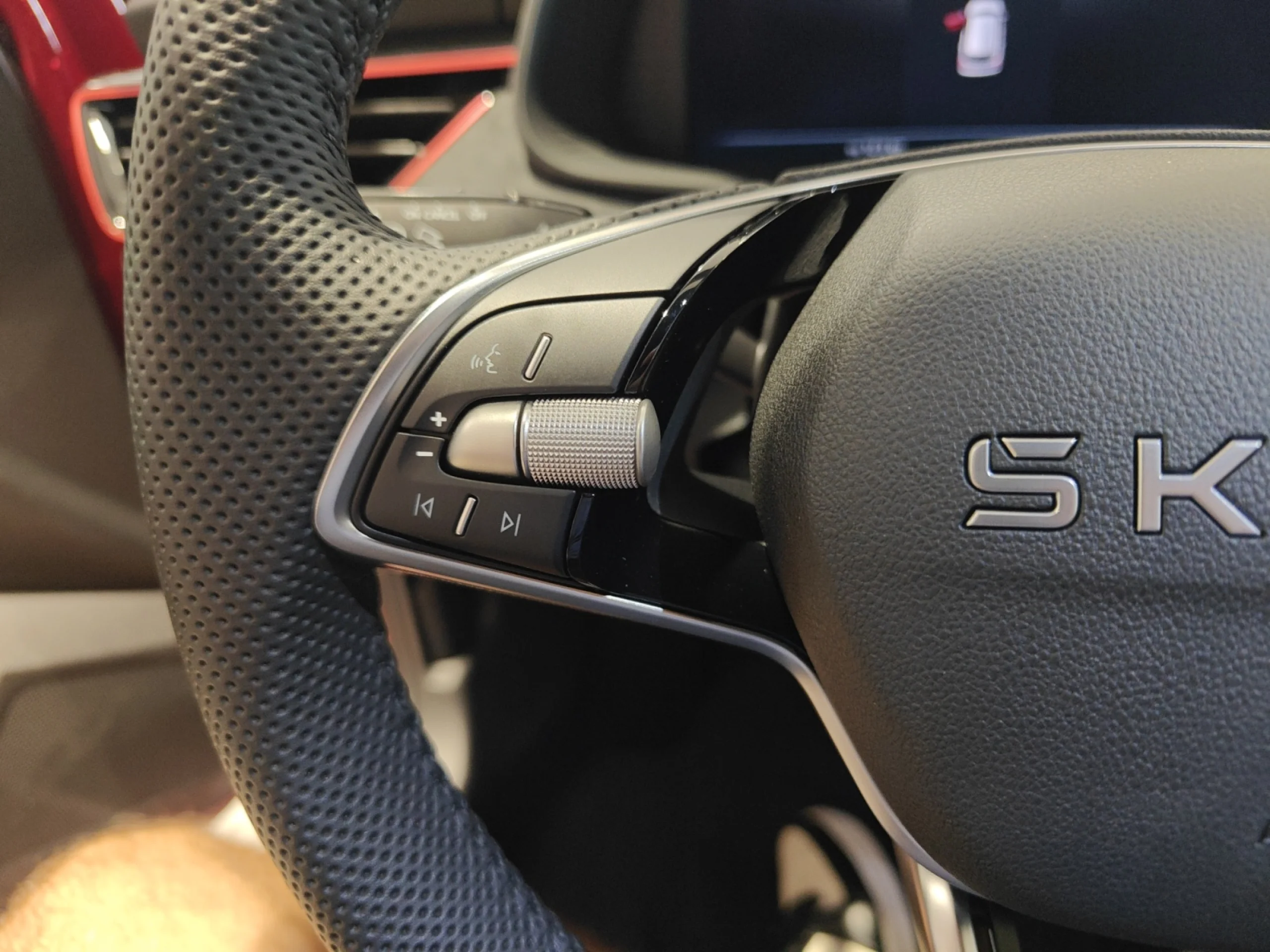 SKODA KAMIQ 1.0 TSI 85KW (115CV) SPORT - Foto 11