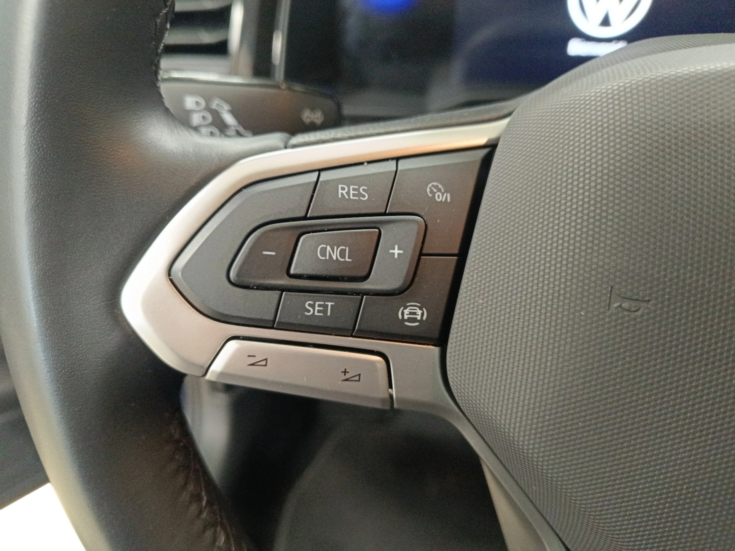 VOLKSWAGEN POLO LIFE 1.0 TSI 70KW (95CV) - Foto 11