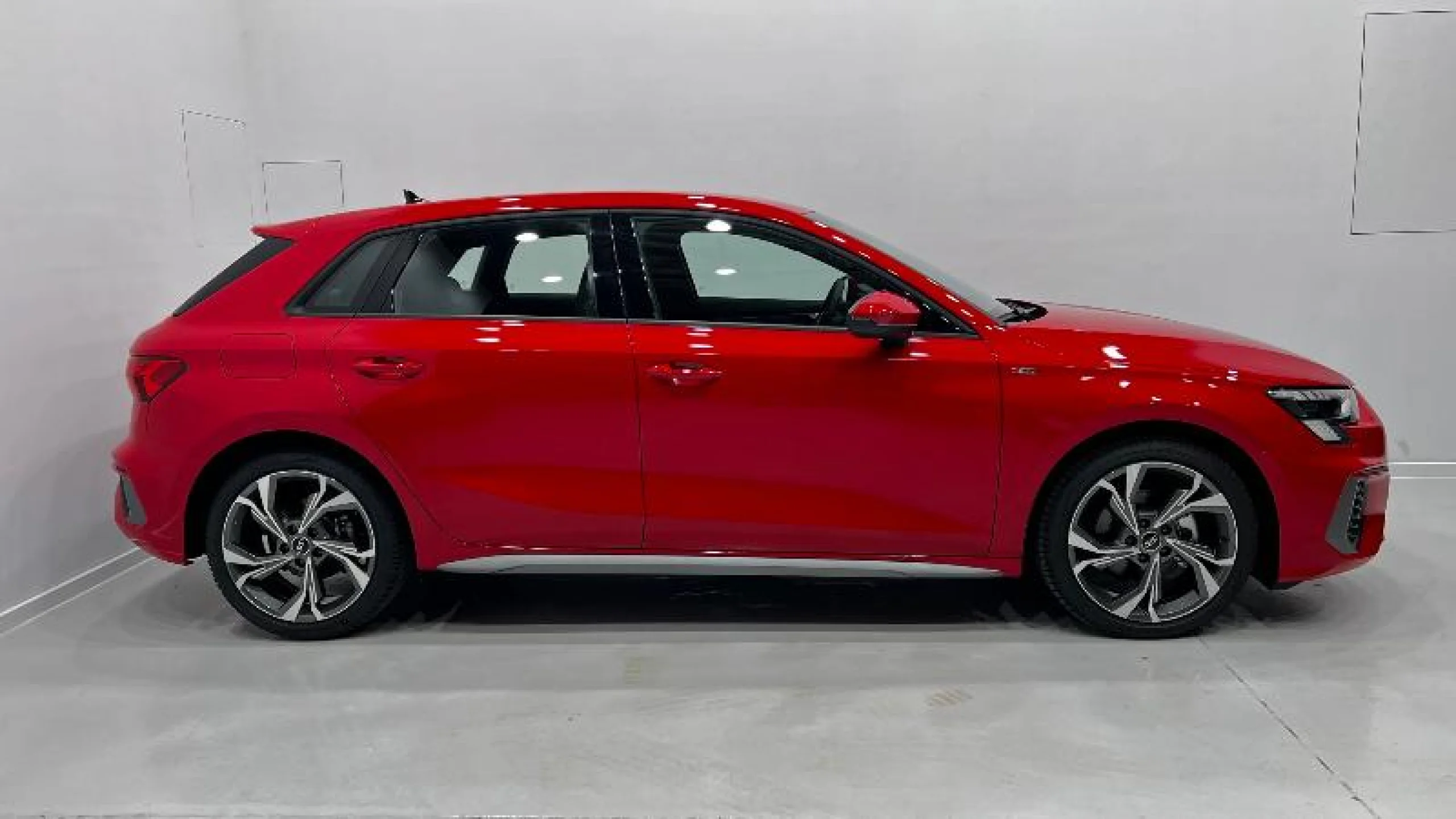 AUDI A3 SPORTBACK GENUINE 35 TDI 110KW S TRONIC - Foto 3