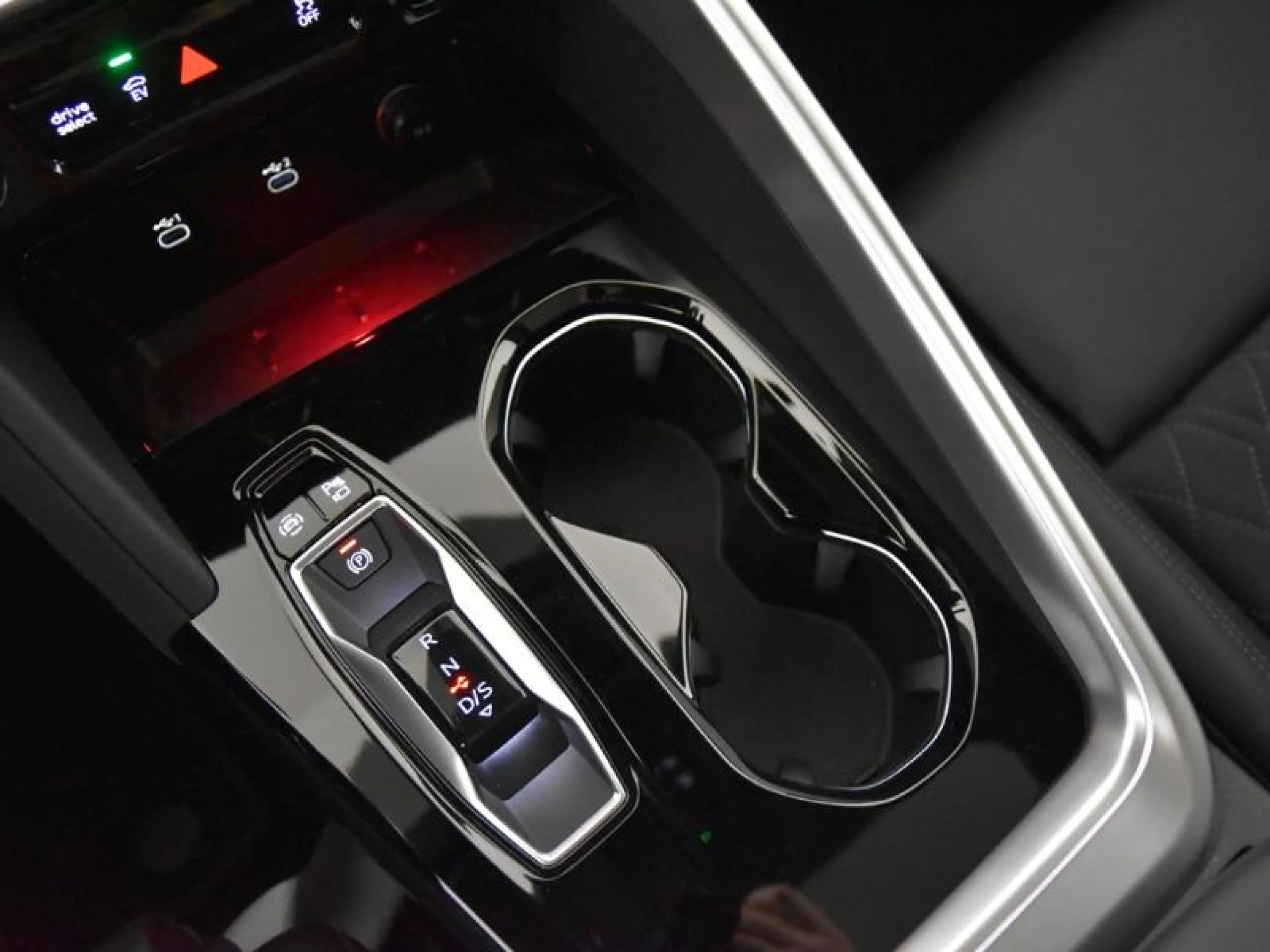 AUDI Q5 BLACK LINE E HYBRID QUATTRO 220KW S TR - Foto 14