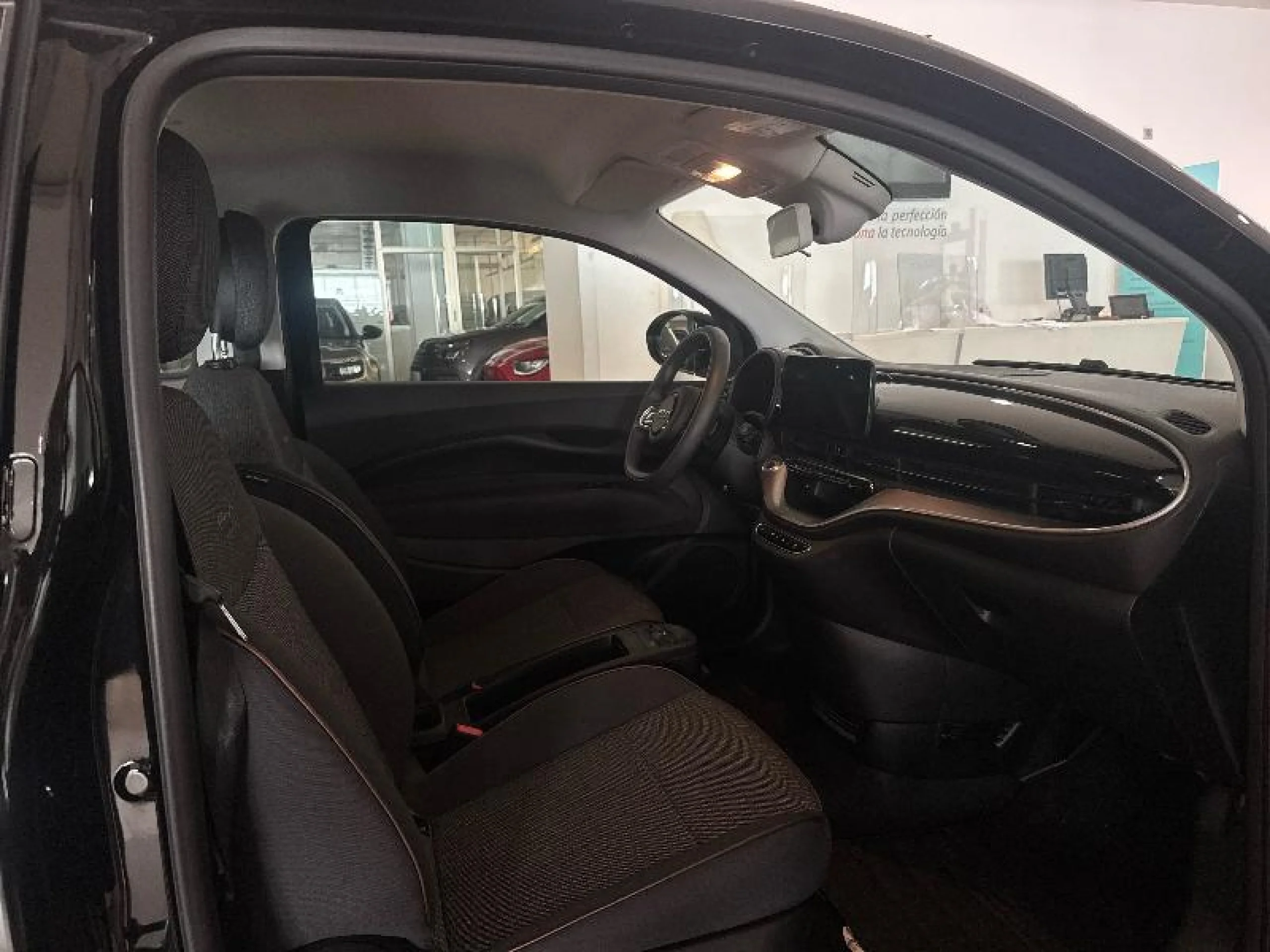 FIAT 500 ICON HB 320KM 85KW (118CV) - Foto 4