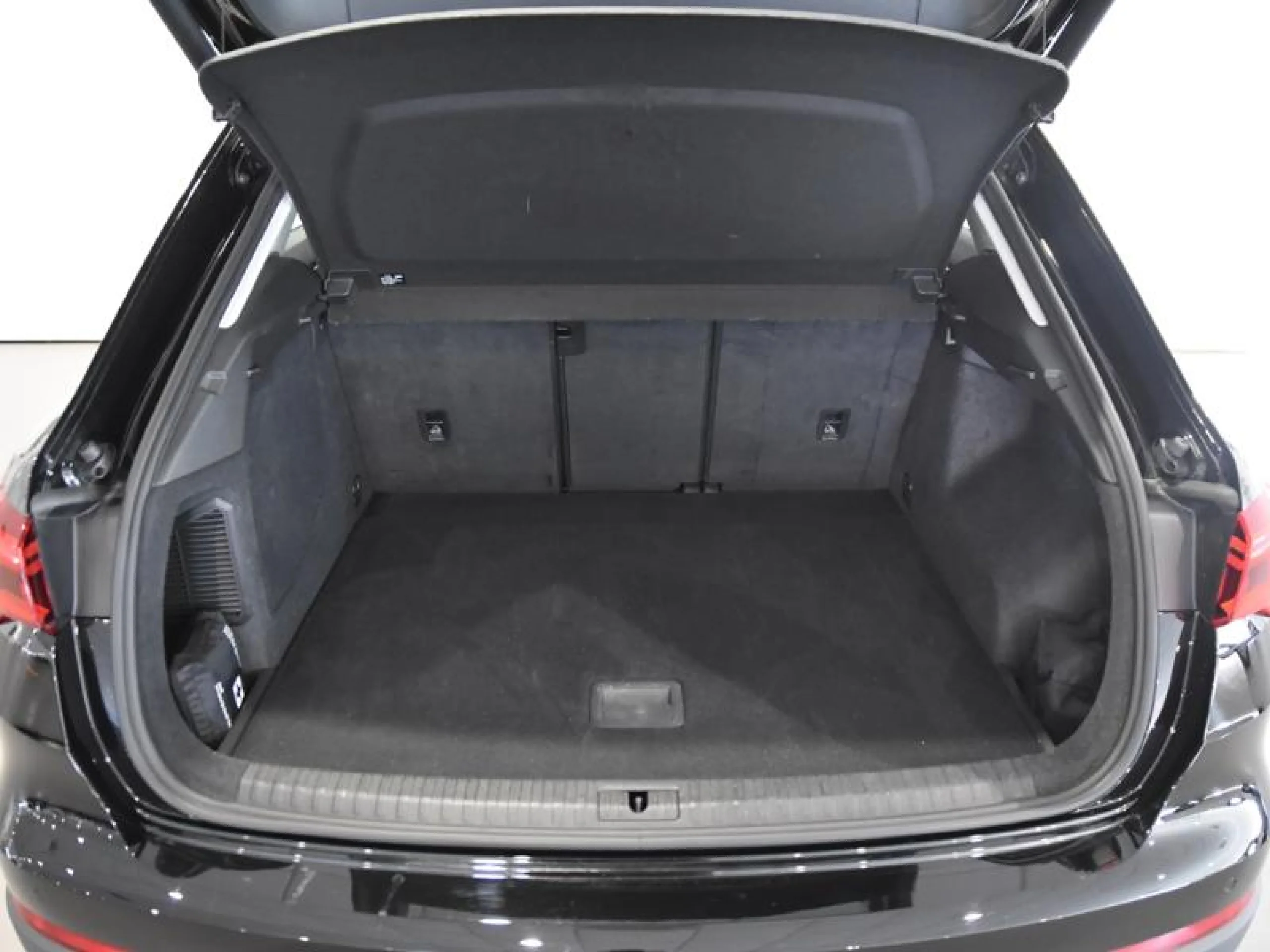 AUDI Q3 45 TFSI E 180KW S TRONIC ADVANCED - Foto 7