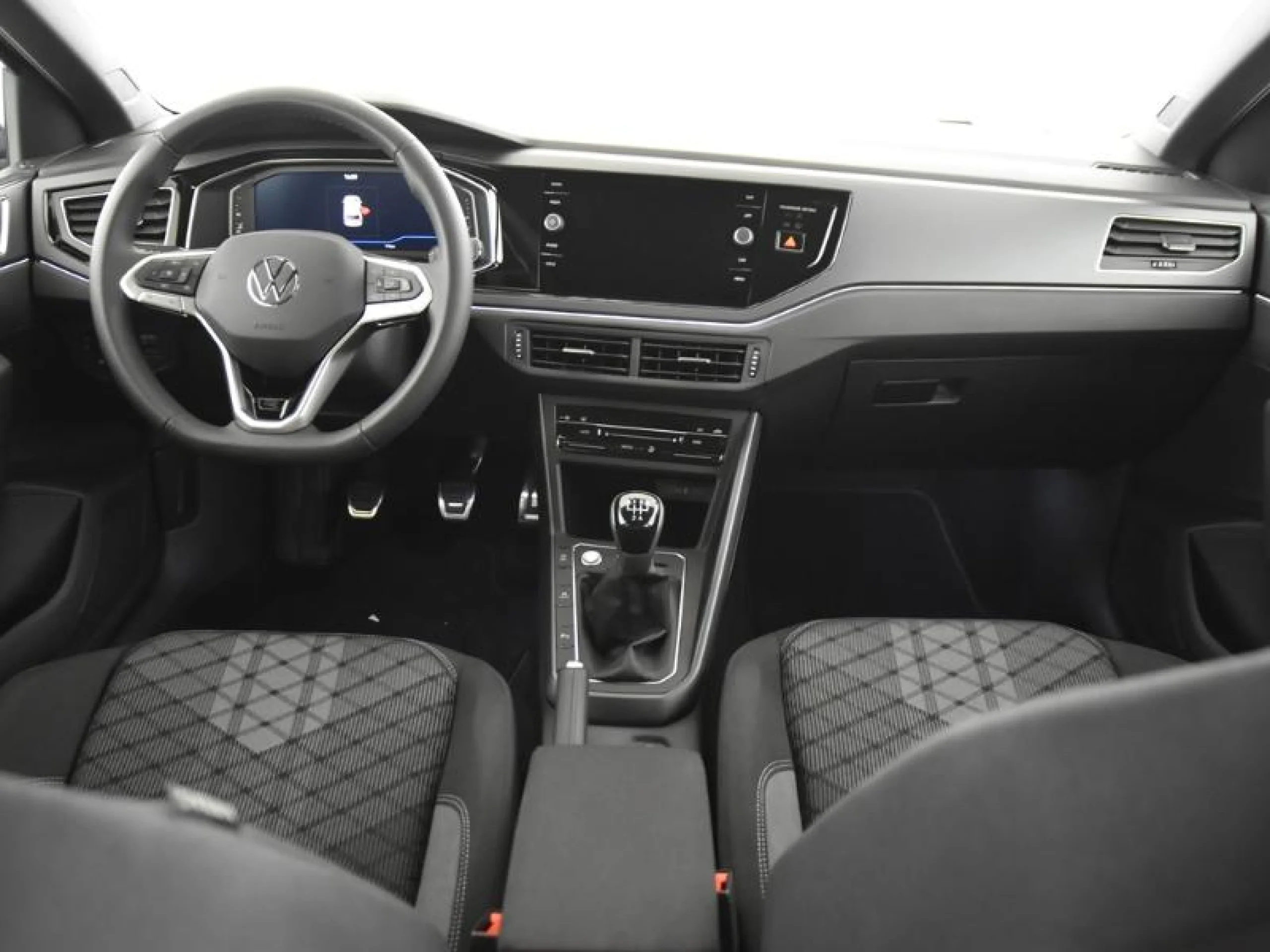 VOLKSWAGEN POLO POLO R LINE 1.0 TSI 70 KW (95 CV)  5 VEL. - Foto 4