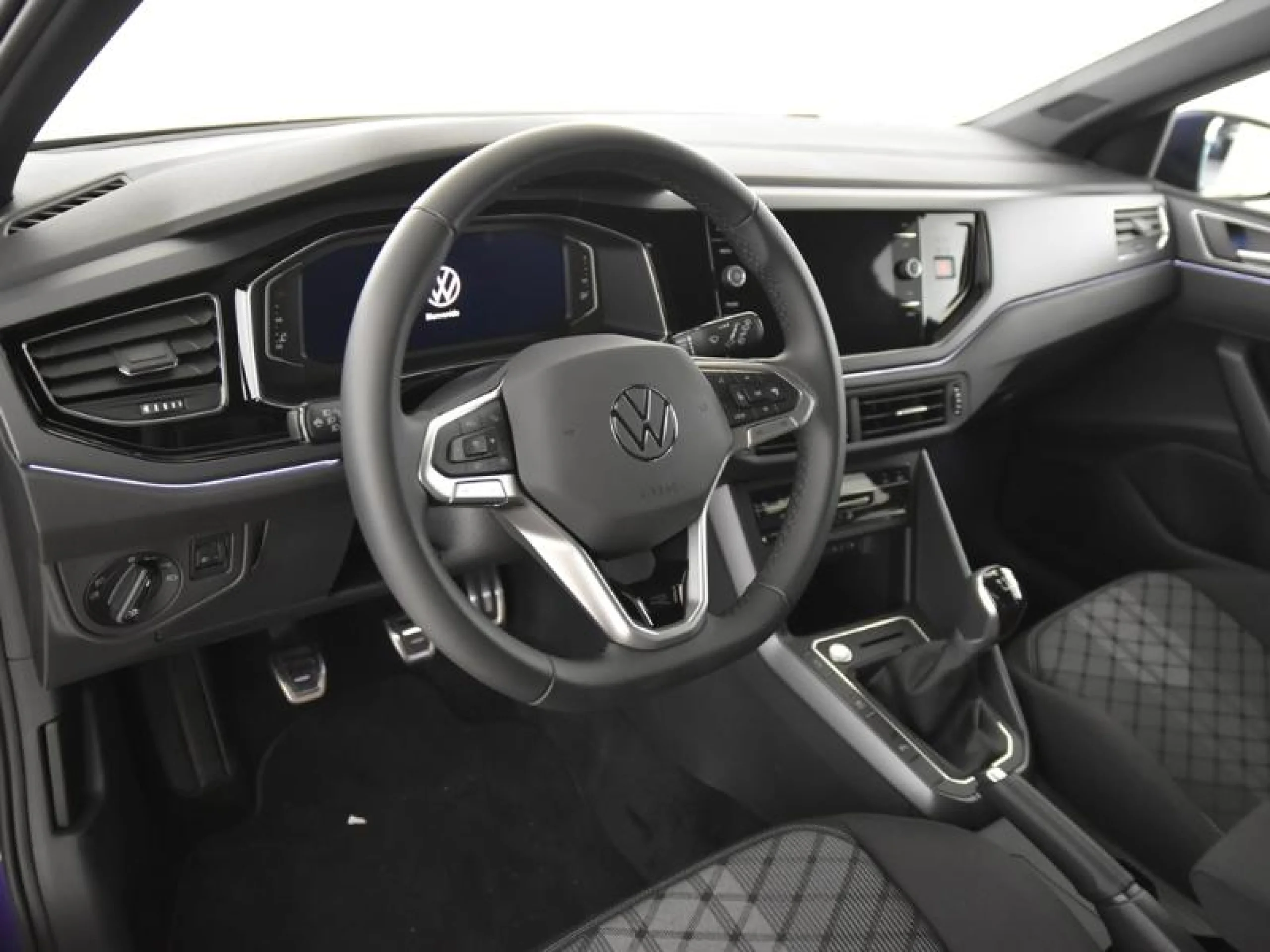 VOLKSWAGEN POLO POLO R LINE 1.0 TSI 70 KW (95 CV)  5 VEL. - Foto 9