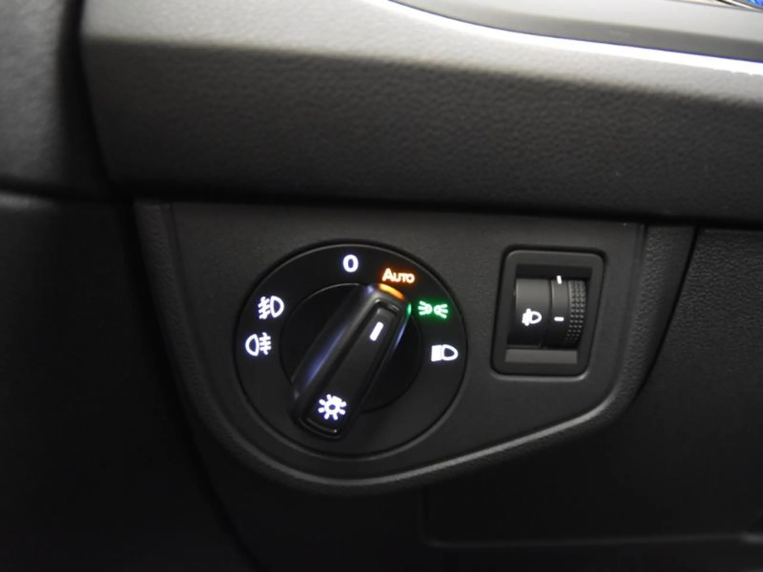 VOLKSWAGEN POLO POLO R LINE 1.0 TSI 70 KW (95 CV)  5 VEL. - Foto 16