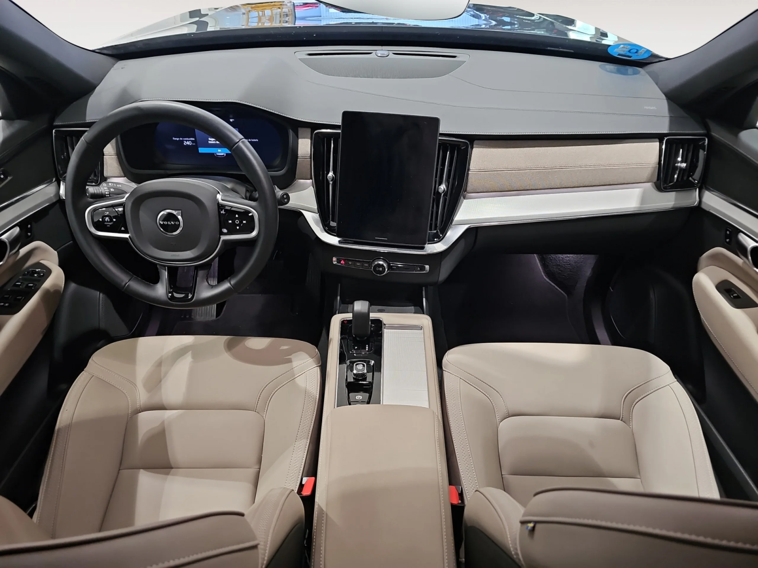 VOLVO XC90 2.0 T8 AWD CORE RECHARGE AUTO - Foto 4