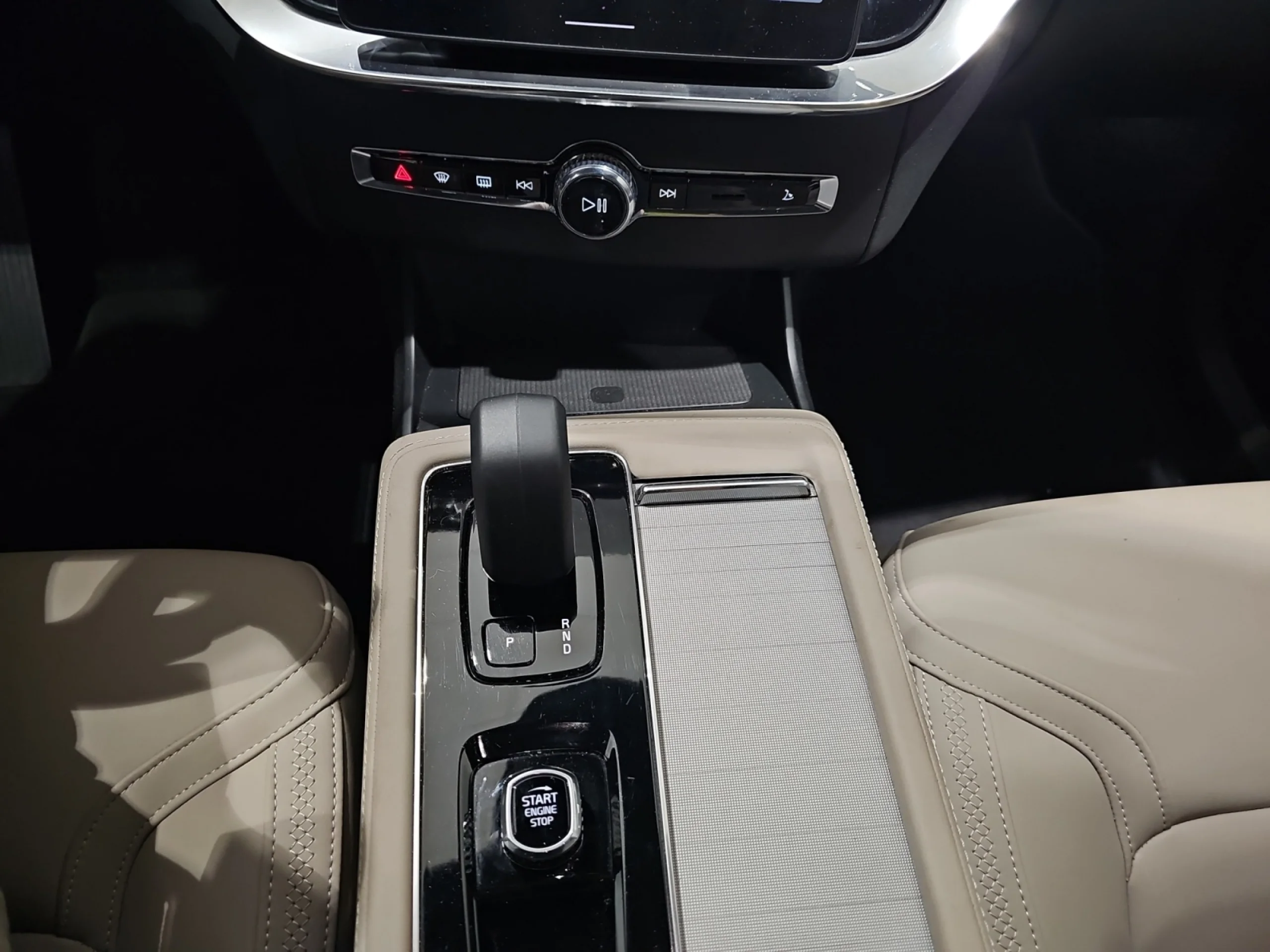 VOLVO XC90 2.0 T8 AWD CORE RECHARGE AUTO - Foto 11