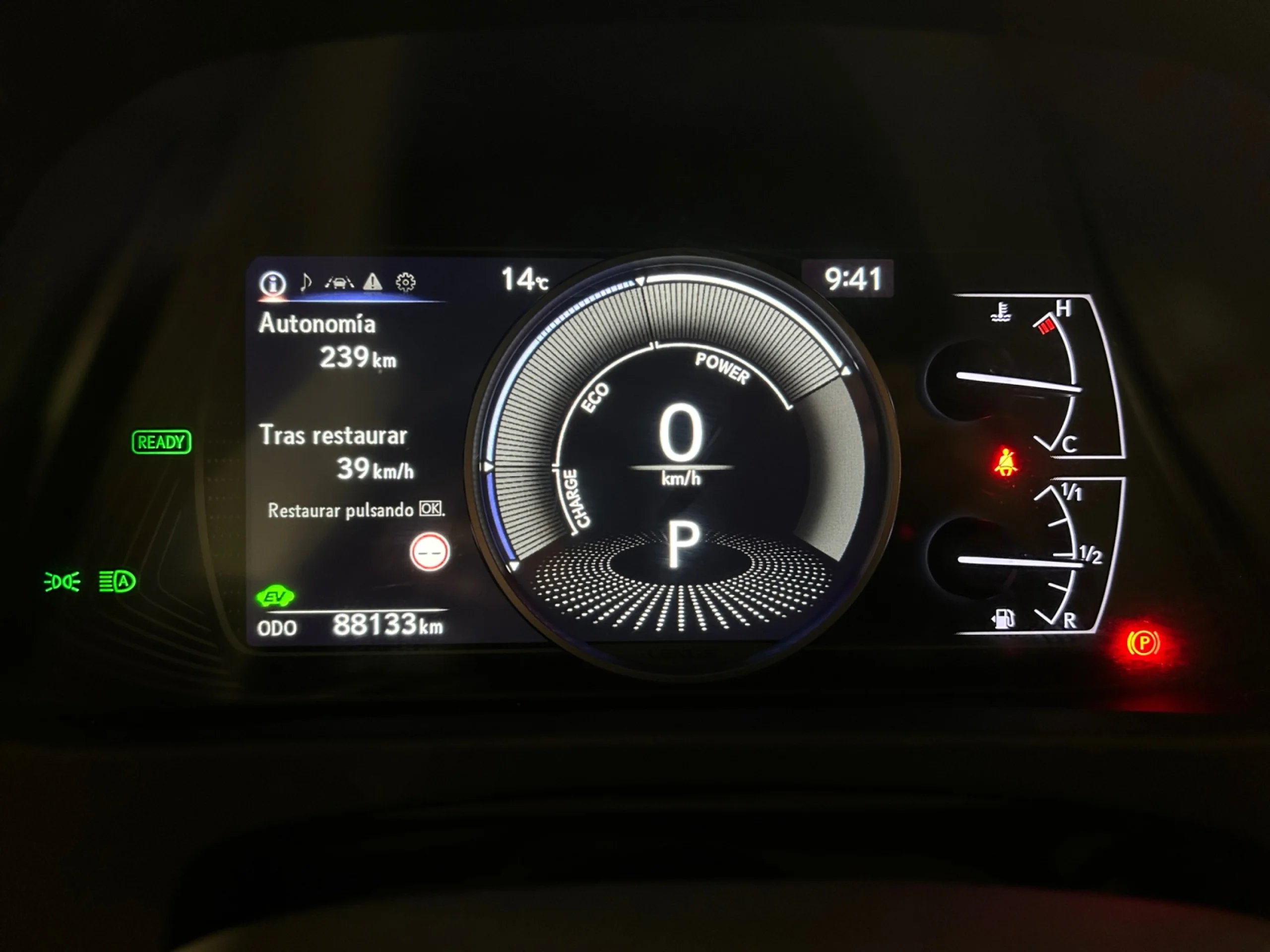 Lexus UX 2.0 250H PREMIUM - Foto 10