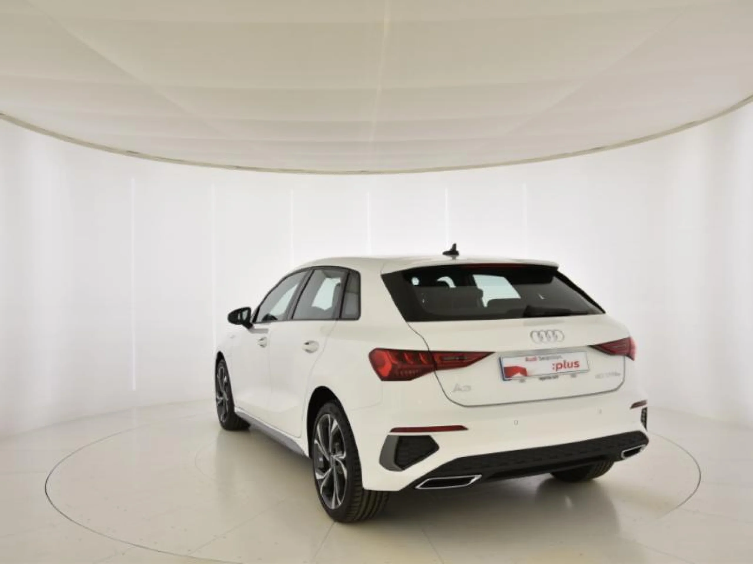 AUDI A3 SPORTBACK S LINE 40 TFSI E 150KW S TRON - Foto 2