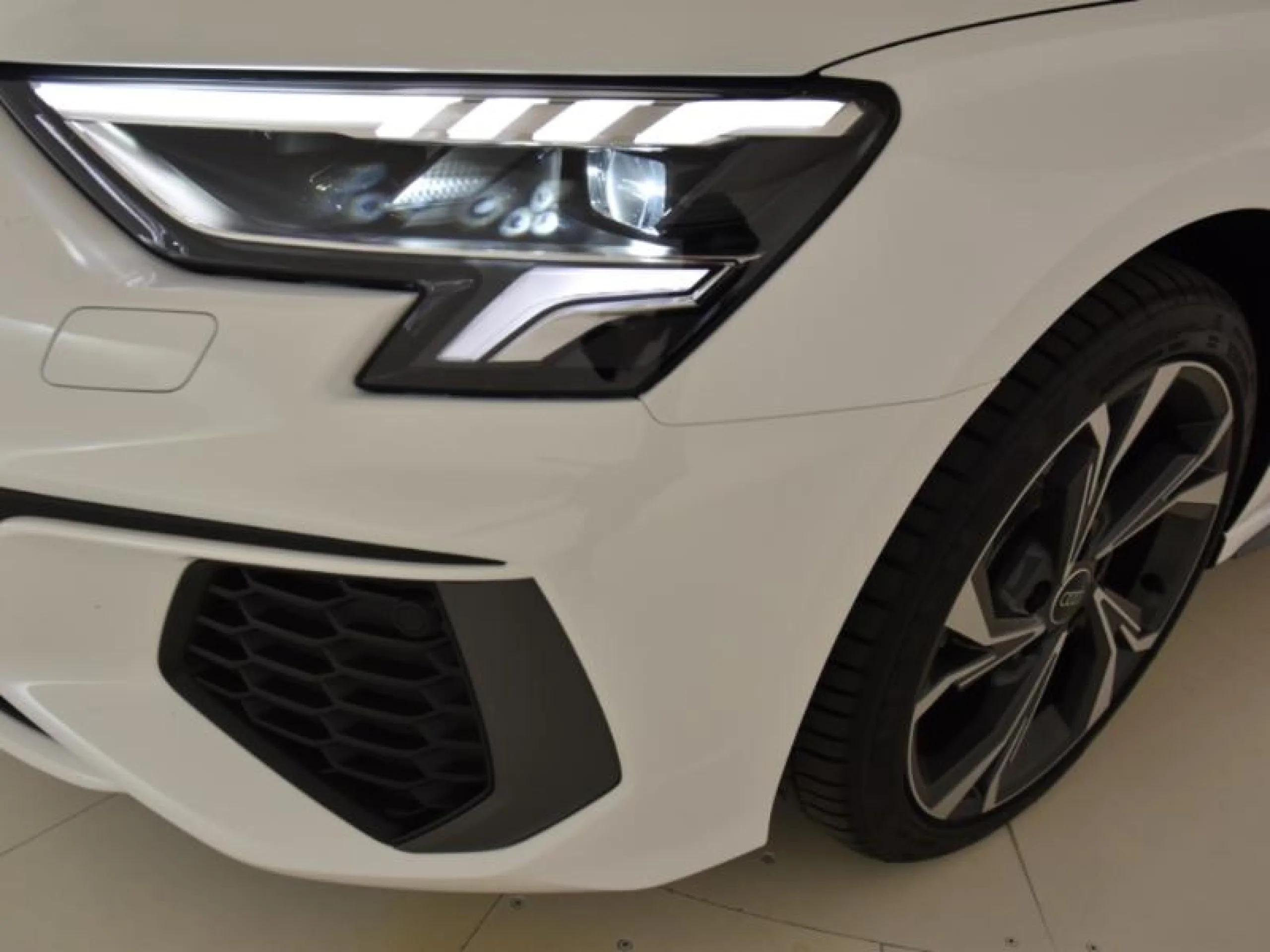 AUDI A3 SPORTBACK S LINE 40 TFSI E 150KW S TRON - Foto 18