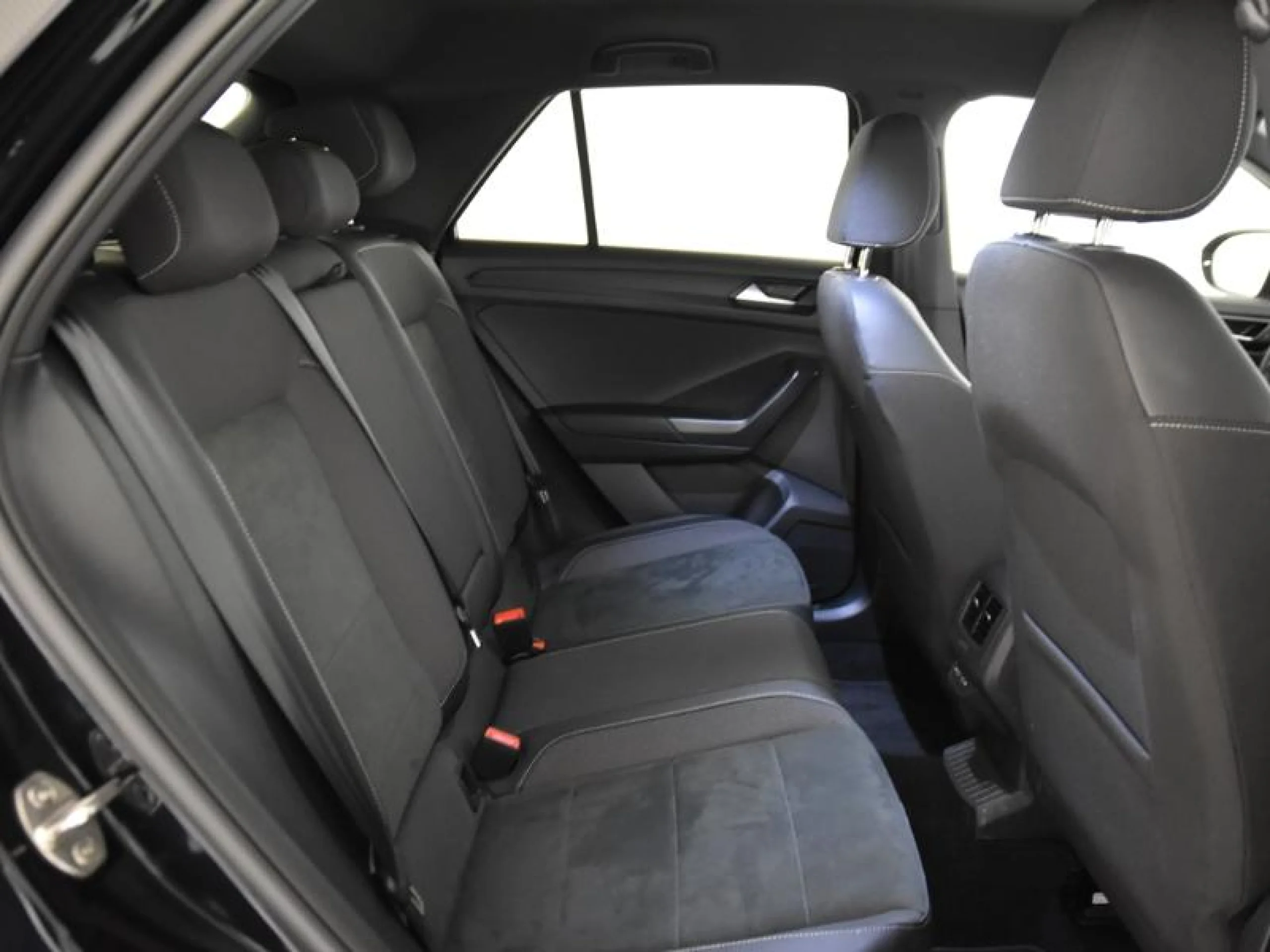 VOLKSWAGEN T ROC T ROC DARK LINE 1.0 TSI 85 KW (115 CV)  6 VEL. - Foto 5