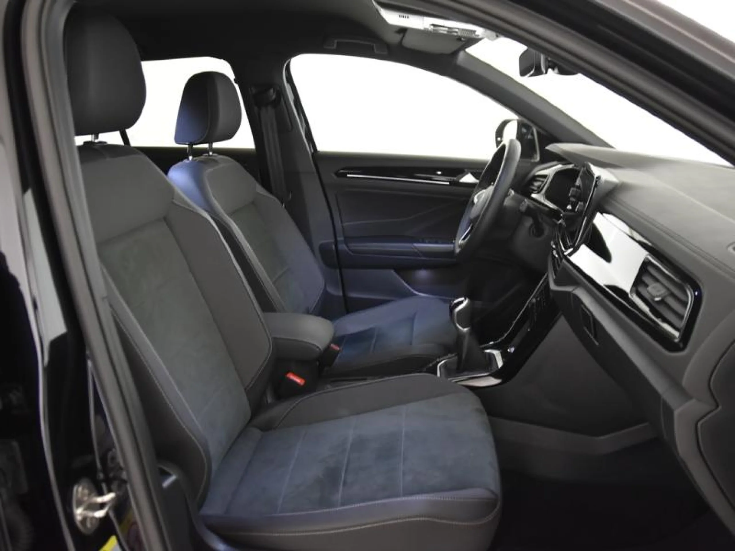 VOLKSWAGEN T ROC T ROC DARK LINE 1.0 TSI 85 KW (115 CV)  6 VEL. - Foto 6