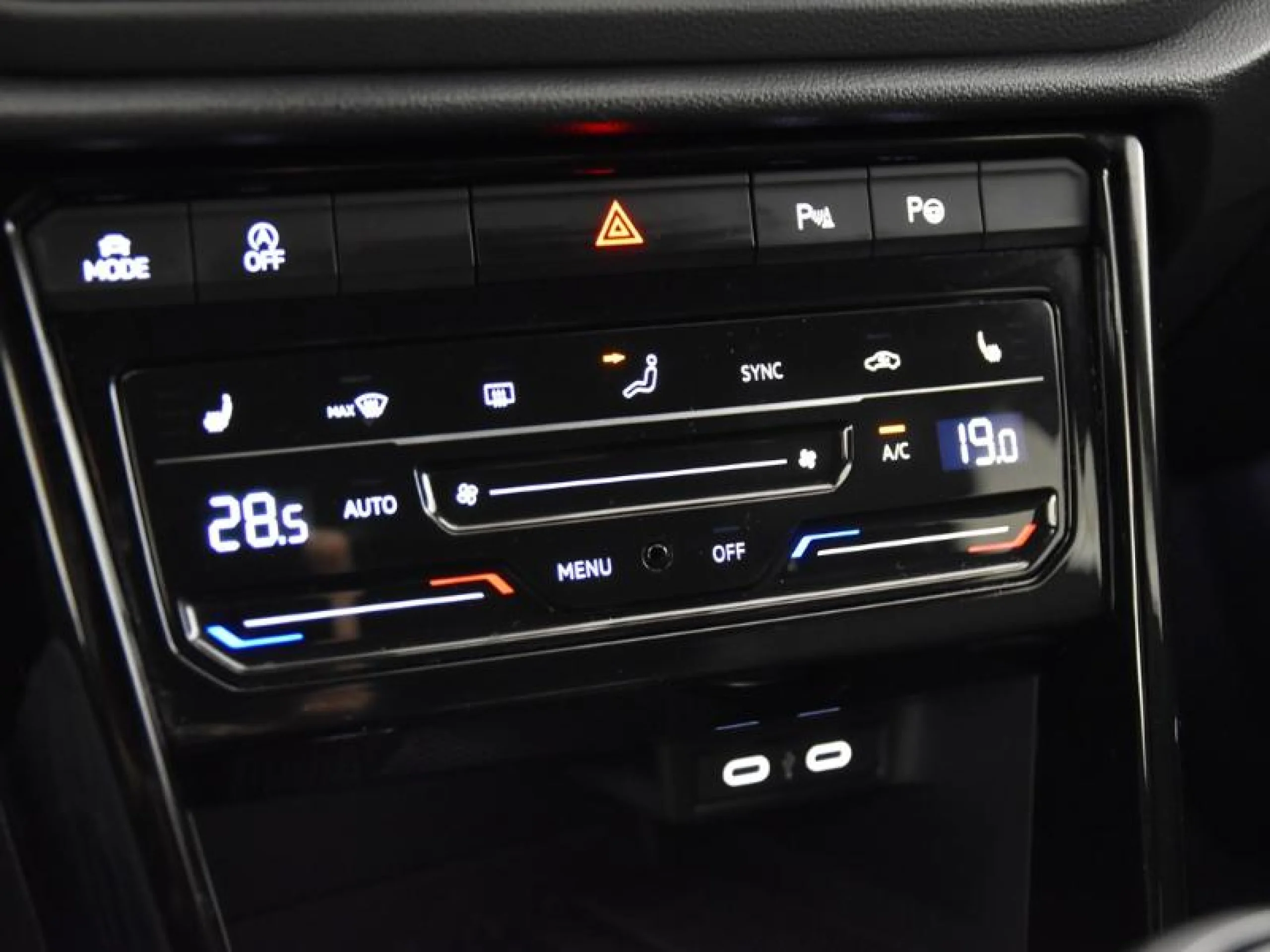 VOLKSWAGEN T ROC T ROC DARK LINE 1.0 TSI 85 KW (115 CV)  6 VEL. - Foto 13