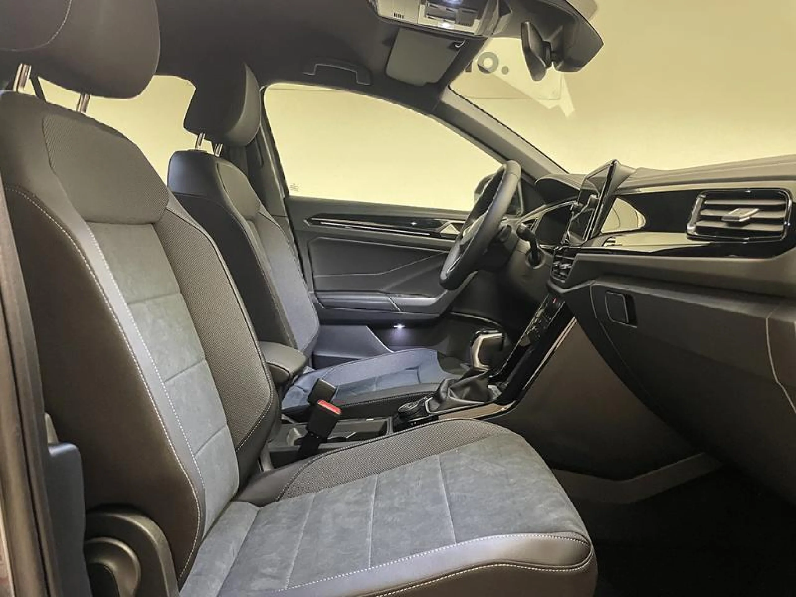 VOLKSWAGEN T ROC DARK LINE 1.0 TSI 85KW (115CV) - Foto 5