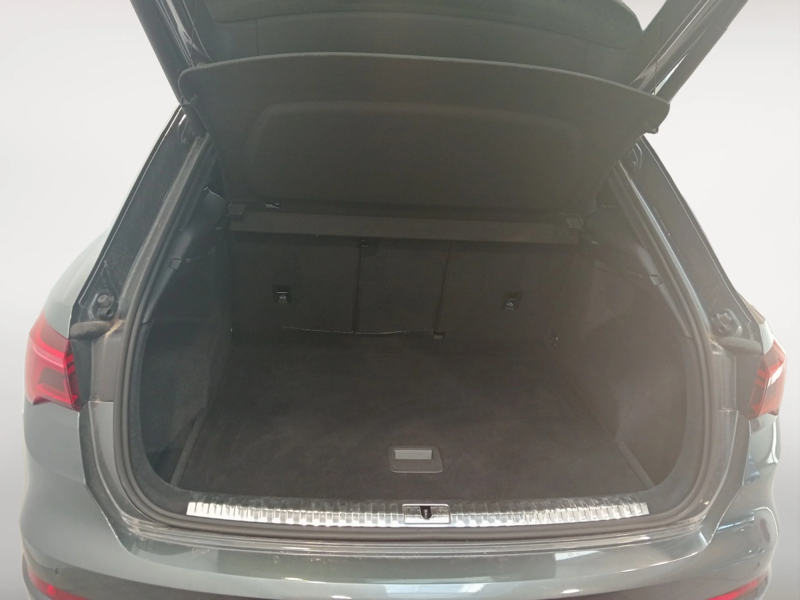 AUDI Q3 40 TFSI 140KW S TRONIC QUATTR BLACK LINE - Foto 7