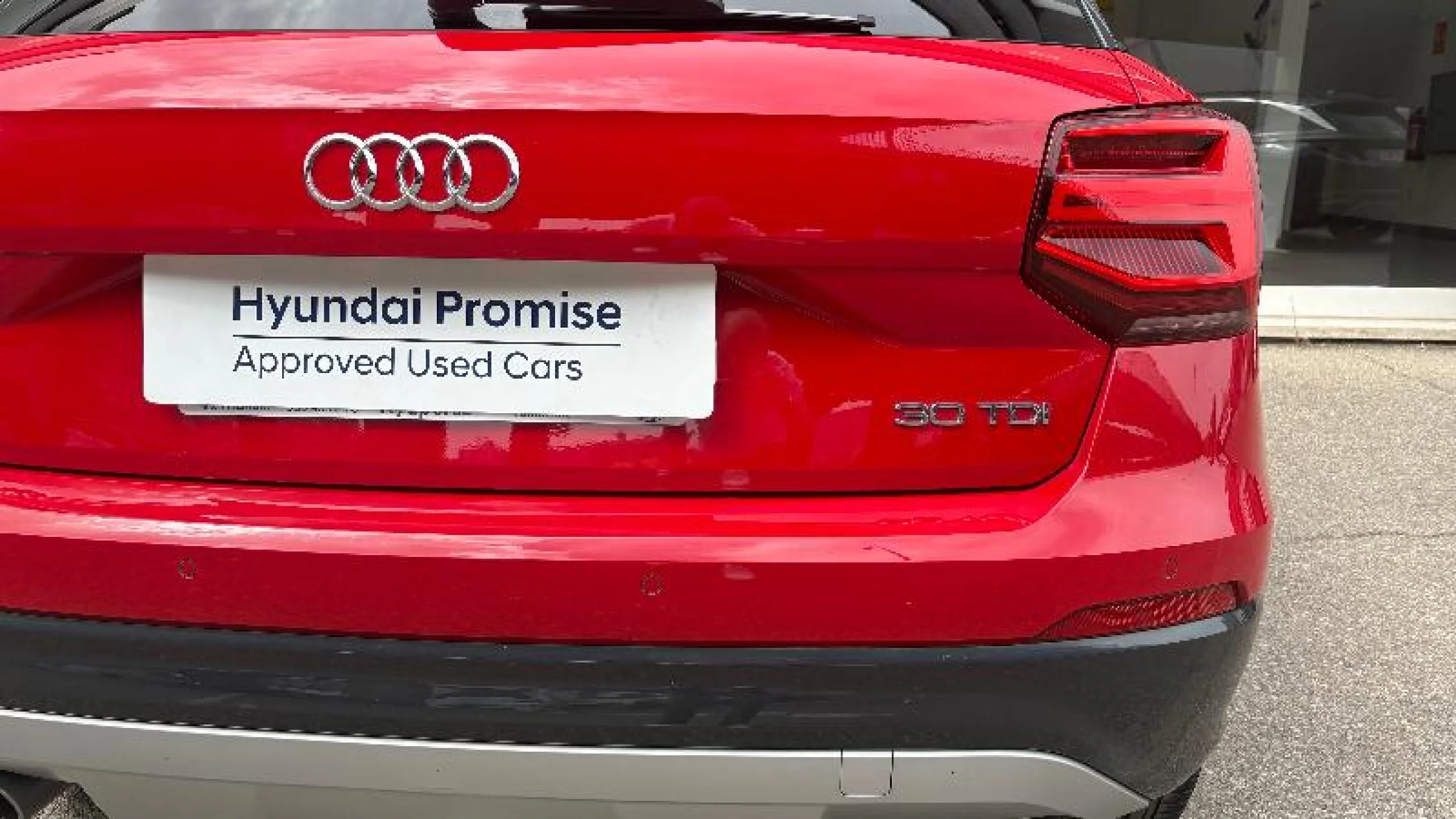 AUDI Q2 DESIGN 30 TDI 85KW (116CV) S TRONIC - Foto 9
