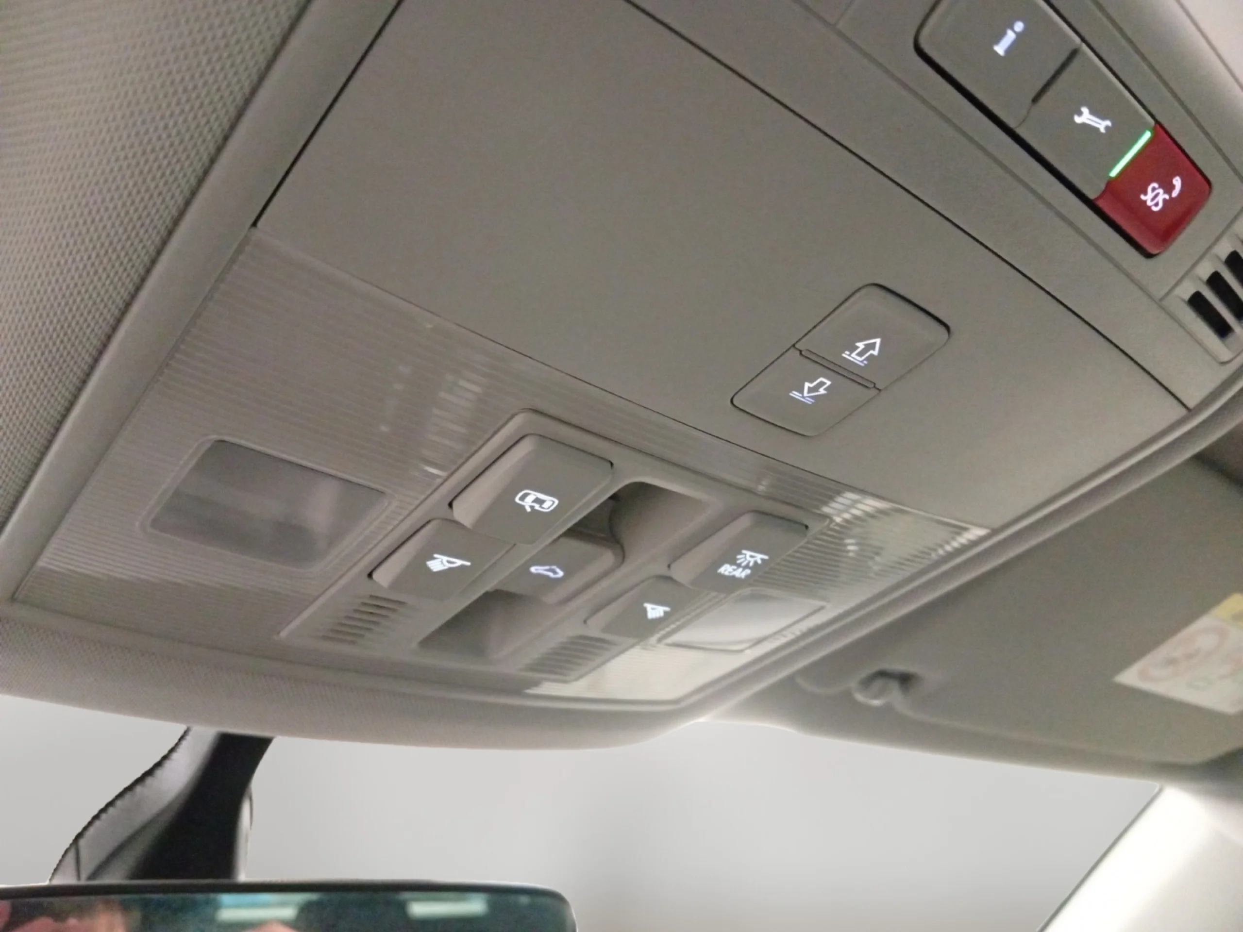 SKODA KAROQ 1.5 TSI 110KW (150CV) DSG ACT AMBITION - Foto 15