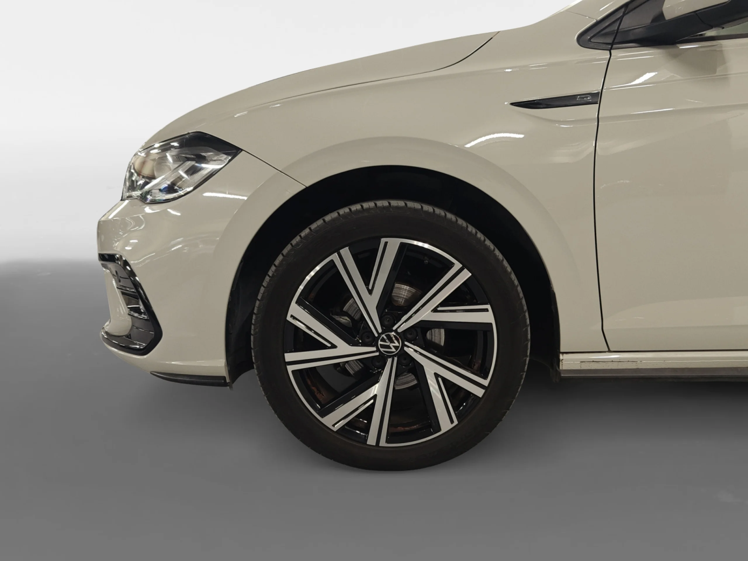 VOLKSWAGEN POLO R LINE 1.0 TSI 70KW (95CV) - Foto 8